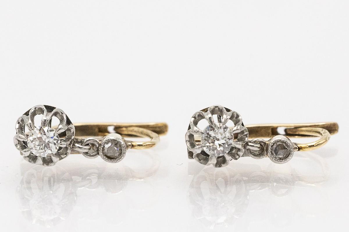 Delicati orecchini di diamanti francesi antichi, inizio XX secolo. In condizioni buone in vendita a Chorzów, PL