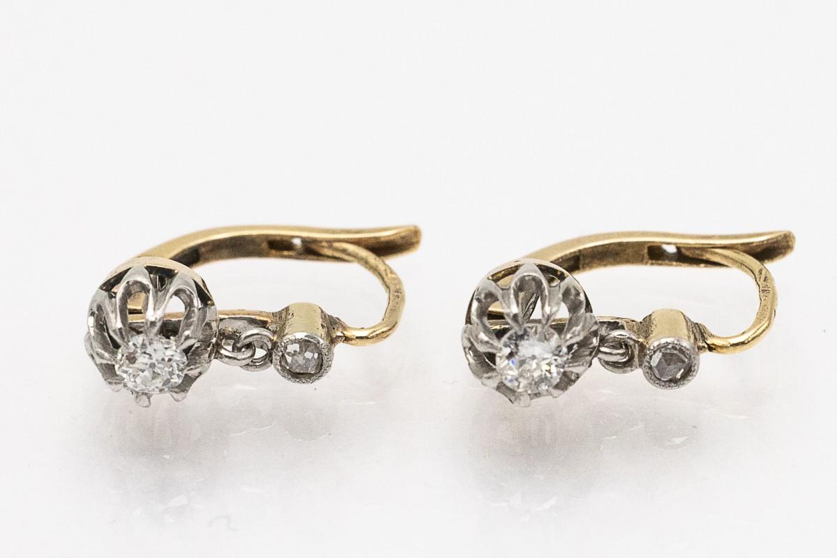 Delicati orecchini di diamanti francesi antichi, inizio XX secolo. in vendita 2