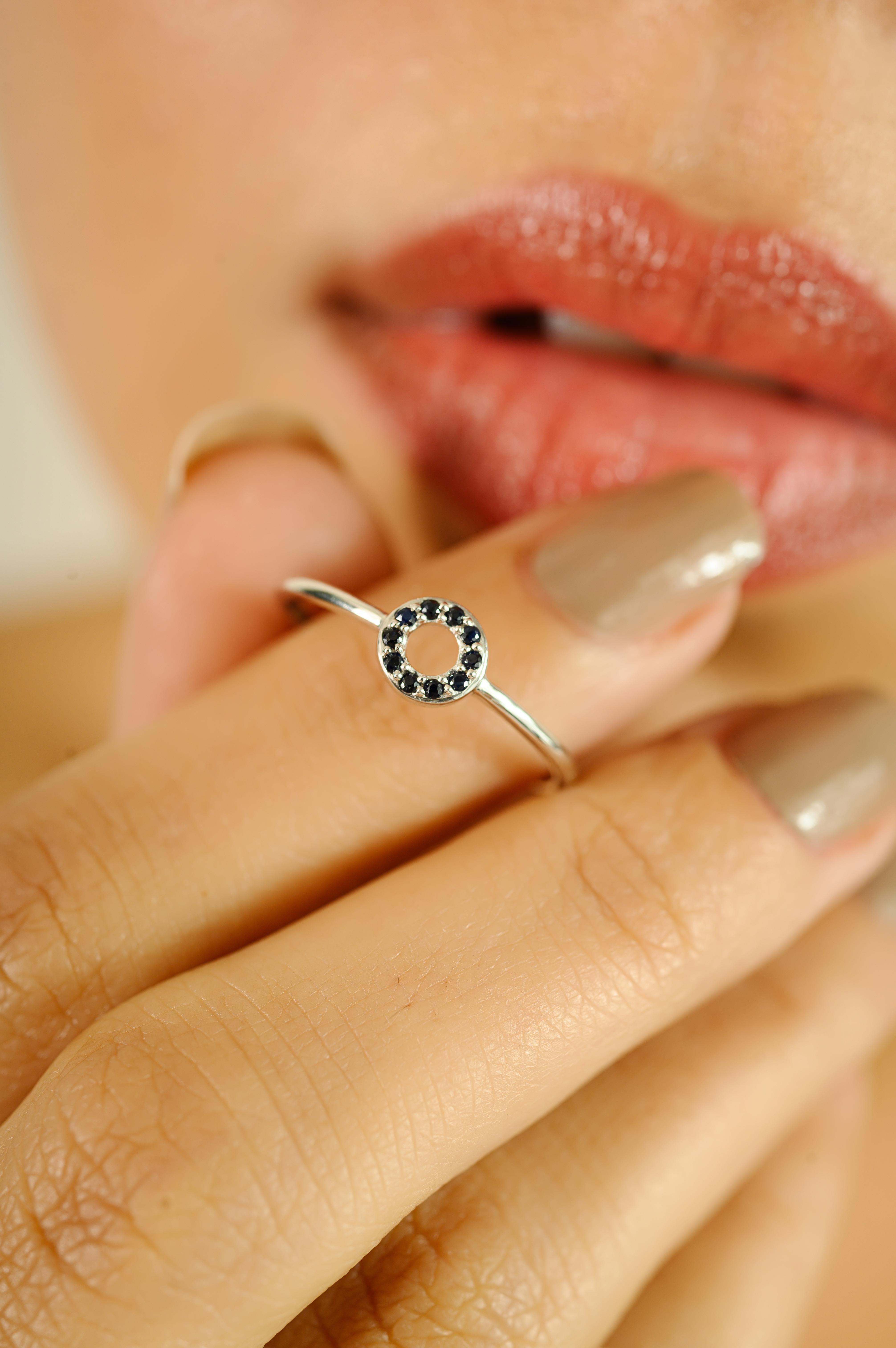 Im Angebot: Delicate Open Halo Circle Blue Sapphire Ring in 14k White Gold Everyday Jewelry () 2