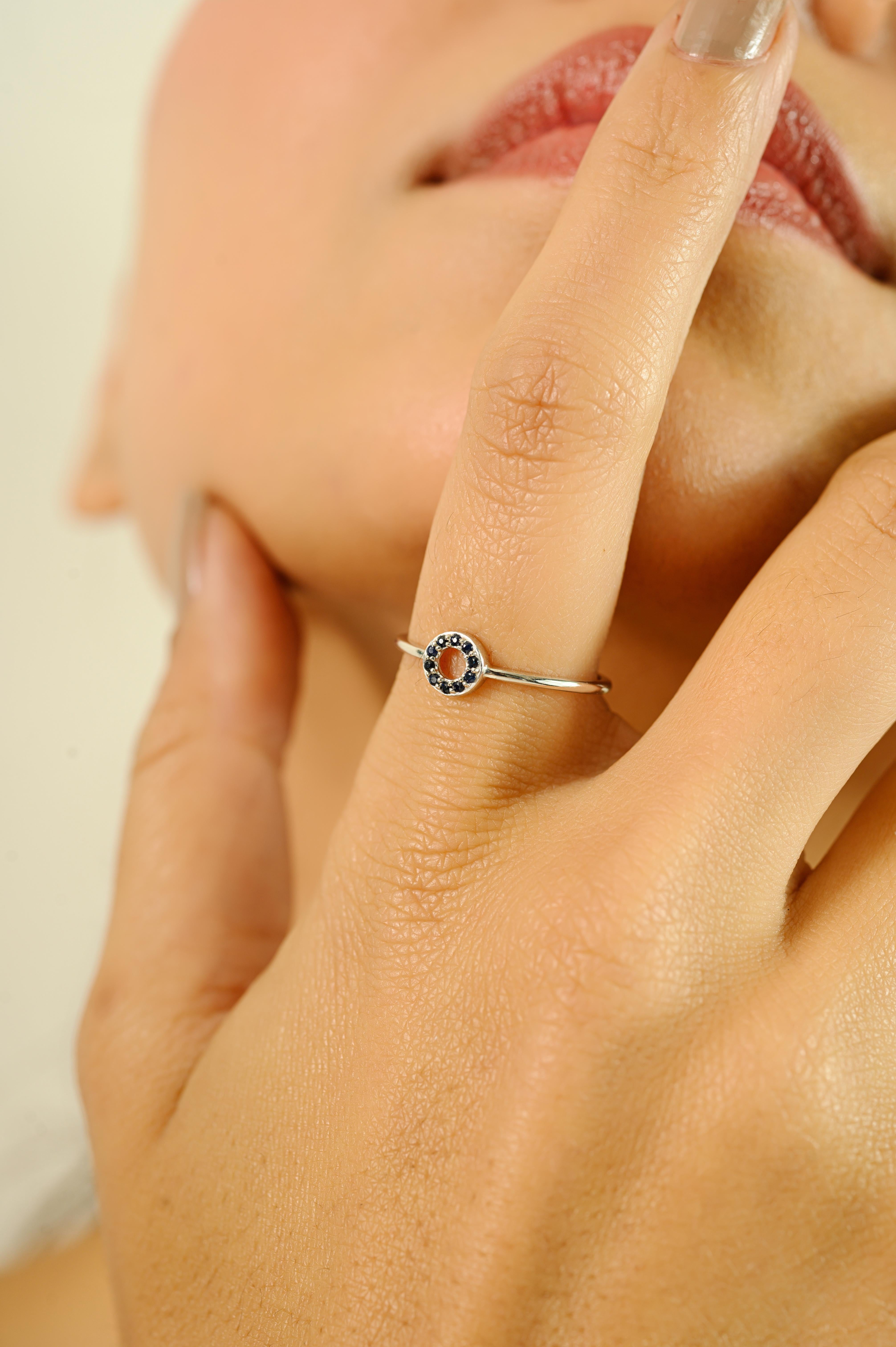 Im Angebot: Delicate Open Halo Circle Blue Sapphire Ring in 14k White Gold Everyday Jewelry () 6