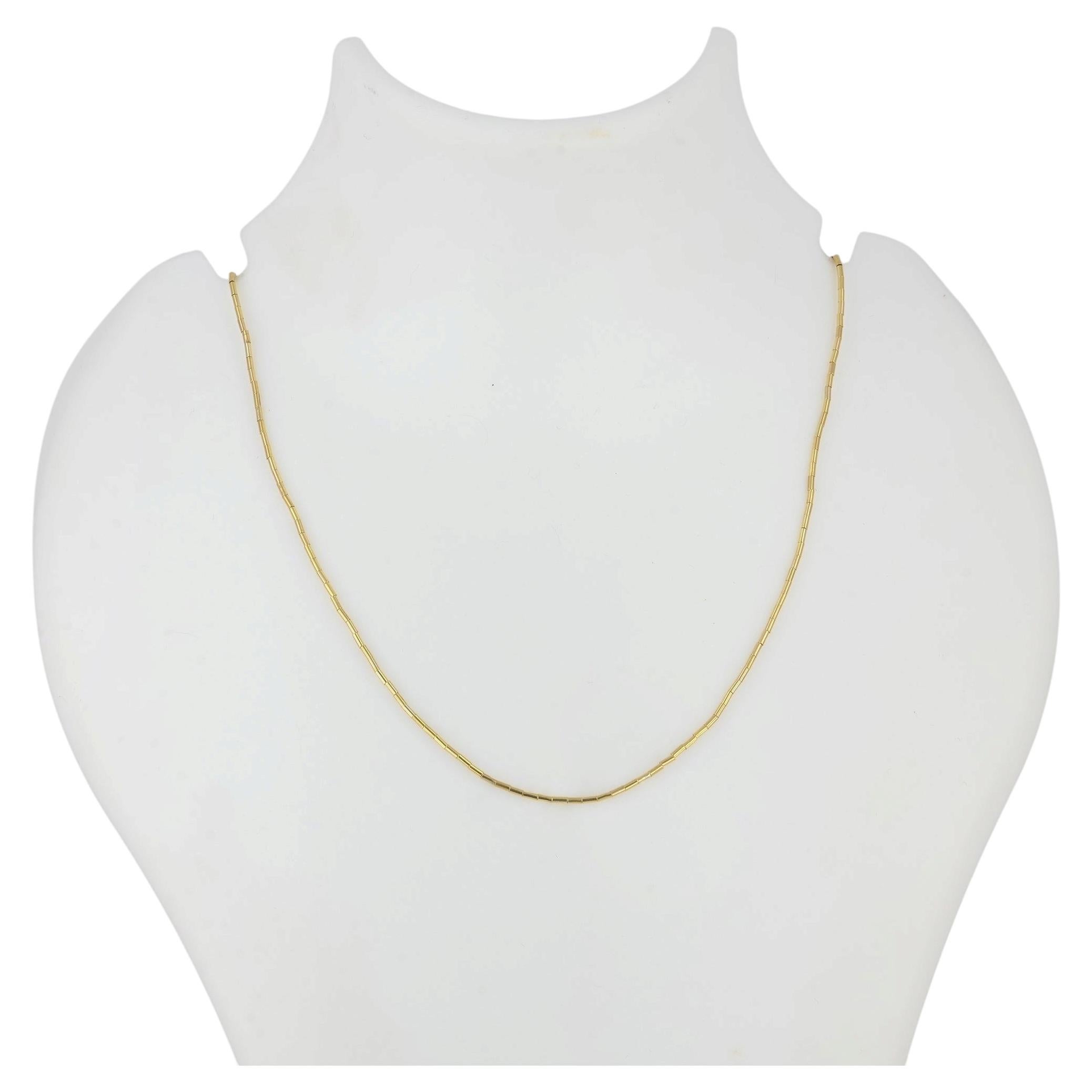 Collana a catena a tubo in oro giallo massiccio 18 carati con stile minimalista