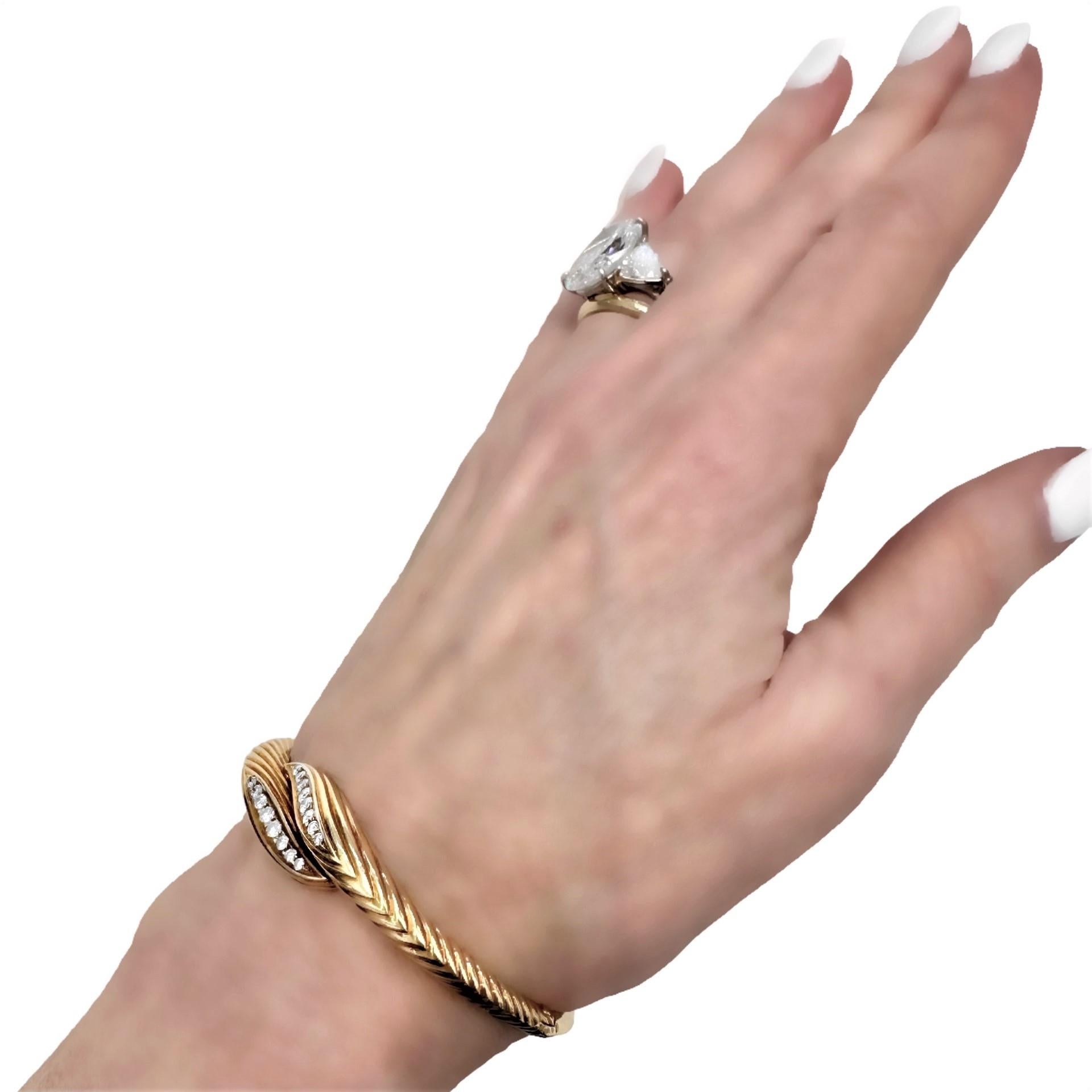 Delicate Vintage French Mid-20th Century 18k Gold and Diamond Bangle Bracelet 4