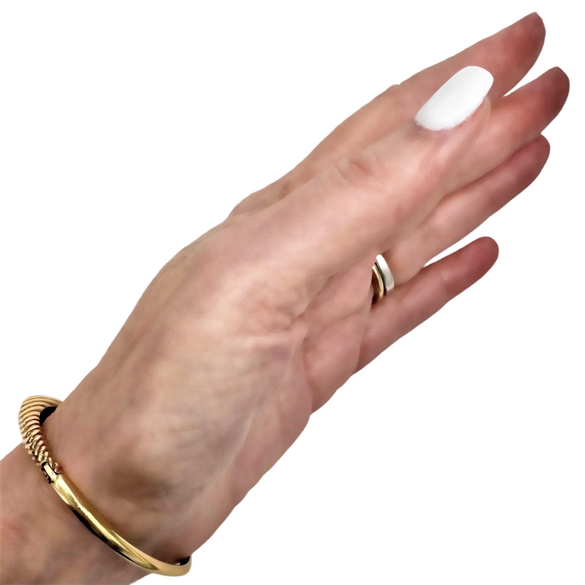Delicate Vintage French Mid-20th Century 18k Gold and Diamond Bangle Bracelet 5