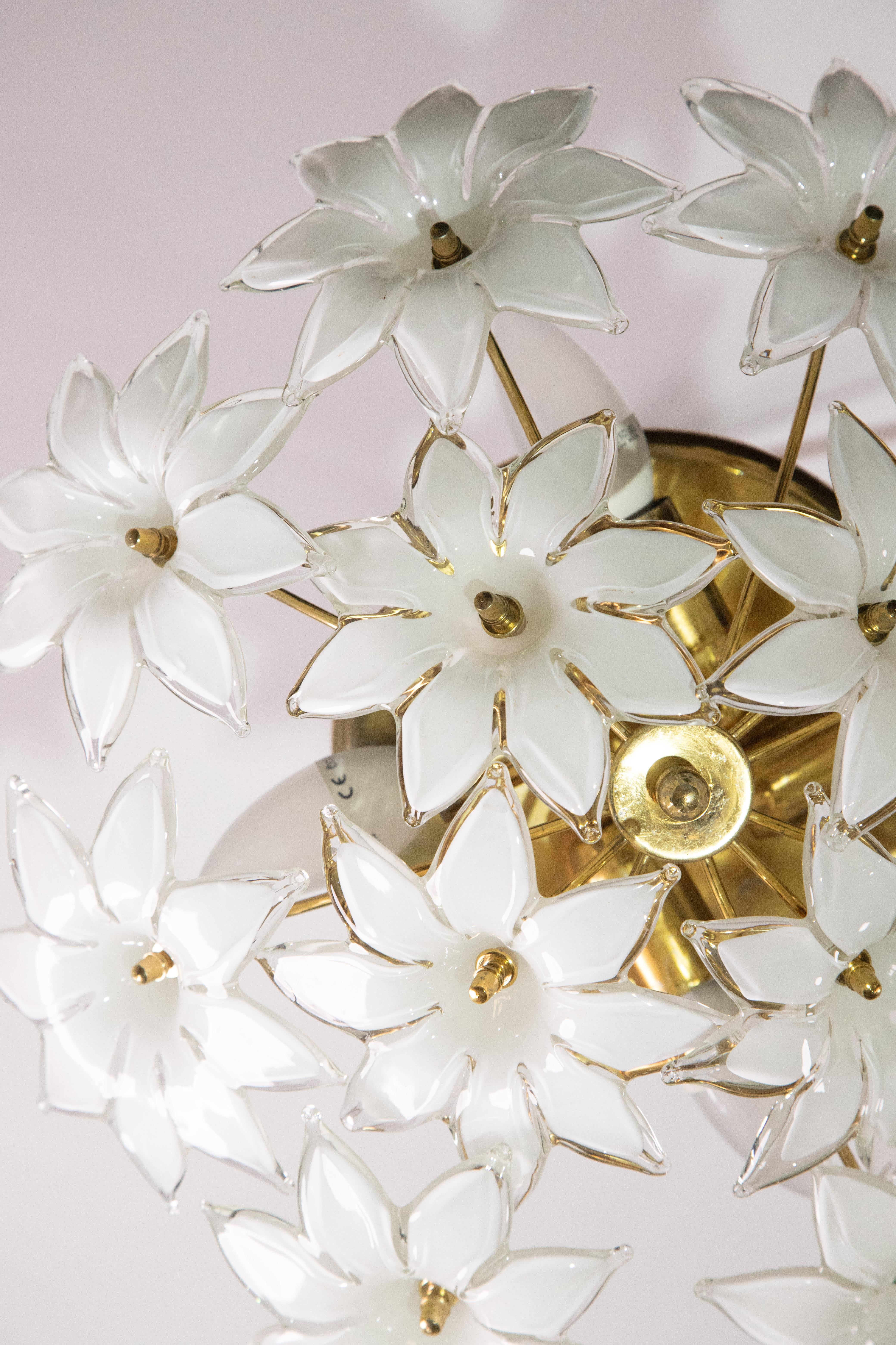 Delicious Murano Vintage Ceiling Light White Flowers, 1970s 6