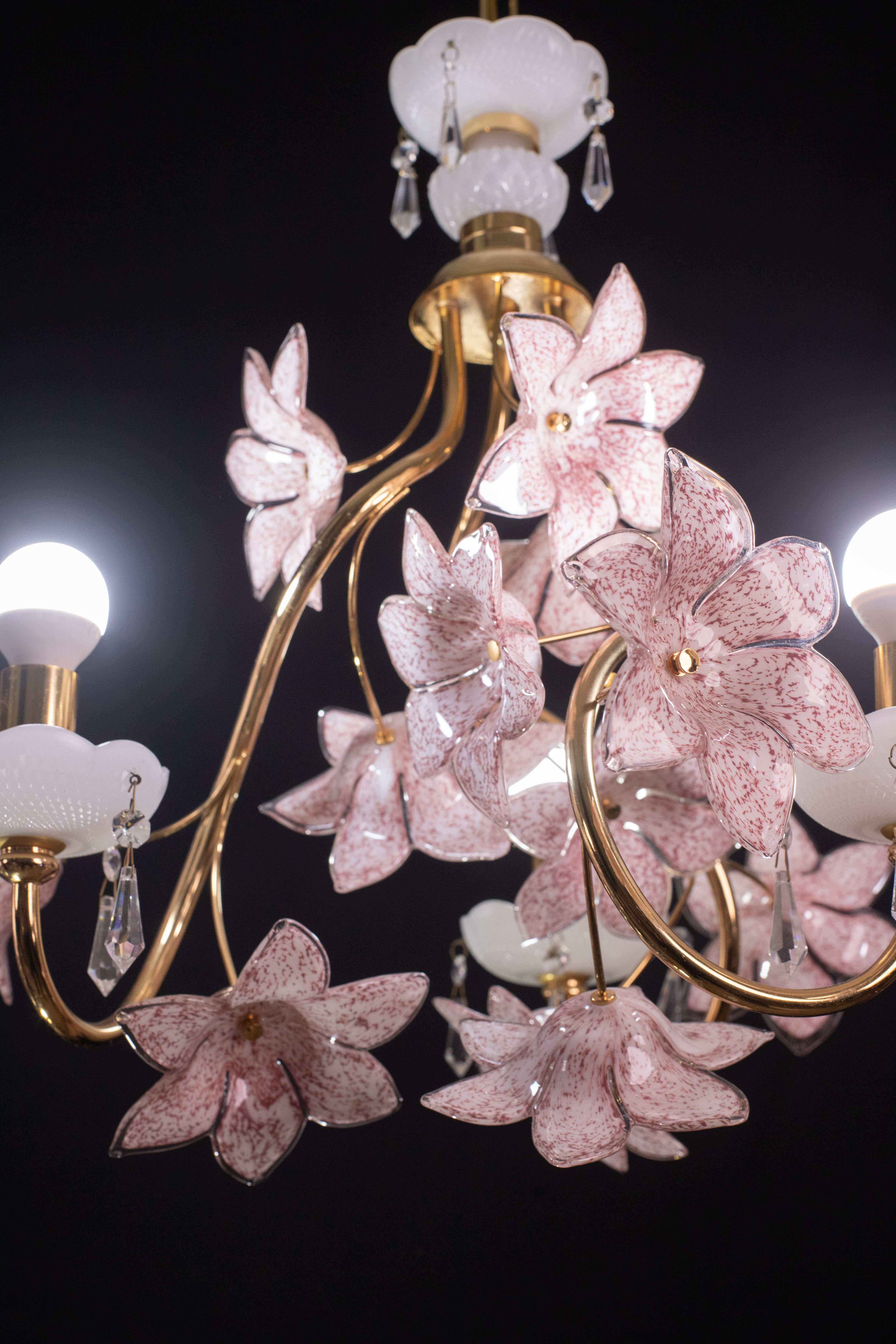 Late 20th Century Delicious Pink Flowers Murano Chandelier, 1970s For Sale