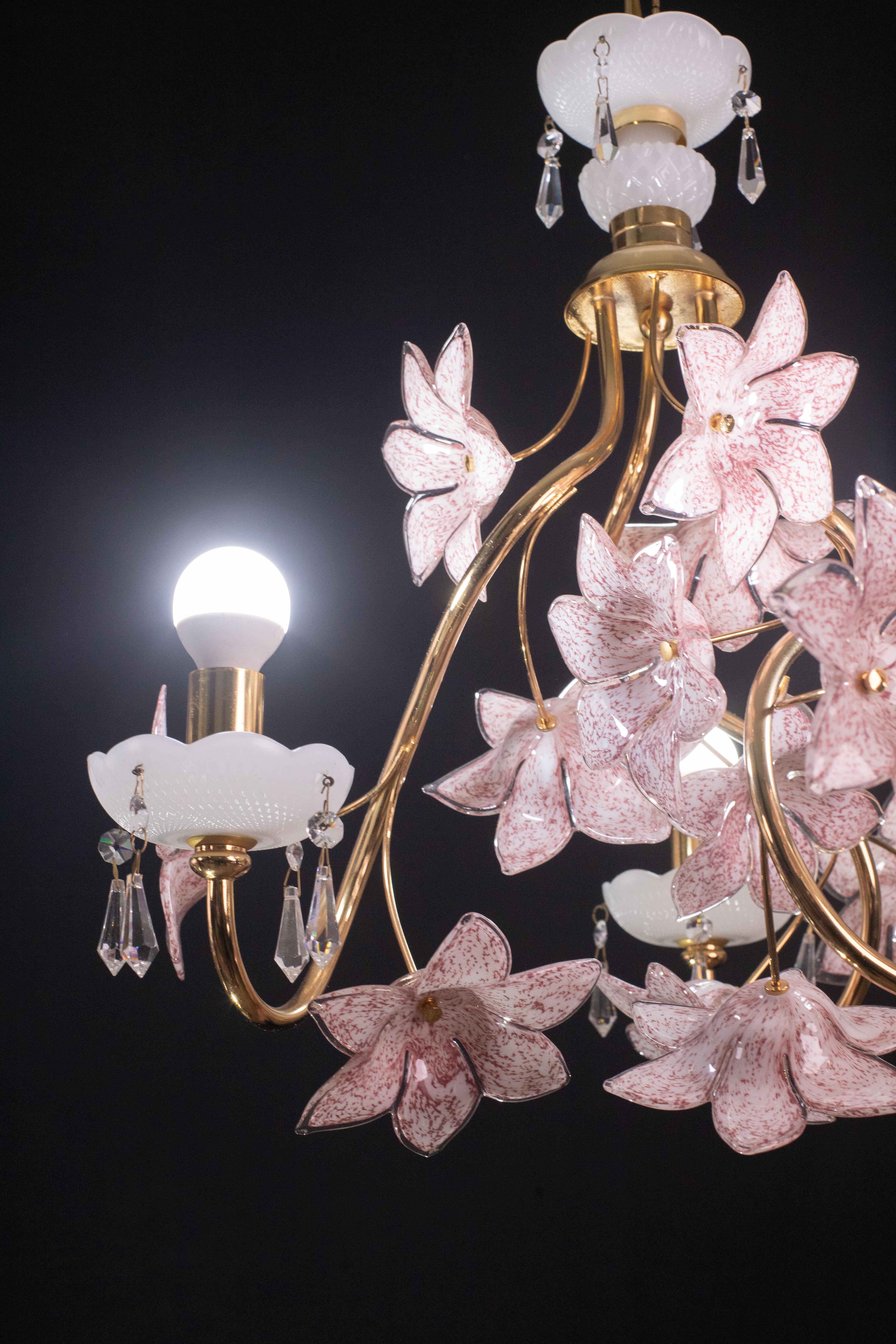 Delicious Pink Flowers Murano Chandelier, 1970s For Sale 1