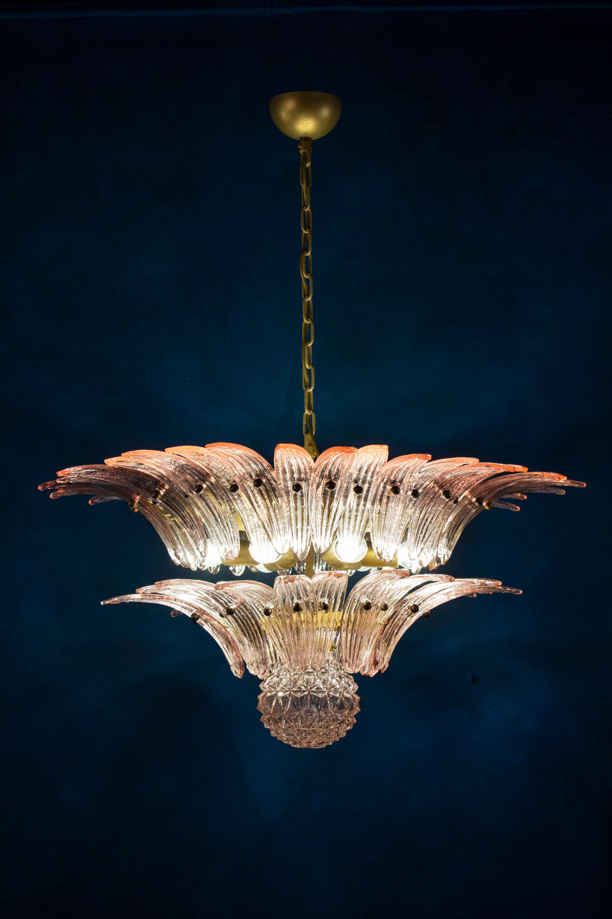 Delicious Pink Murano Palmette Chandelier In Excellent Condition In Rome, IT
