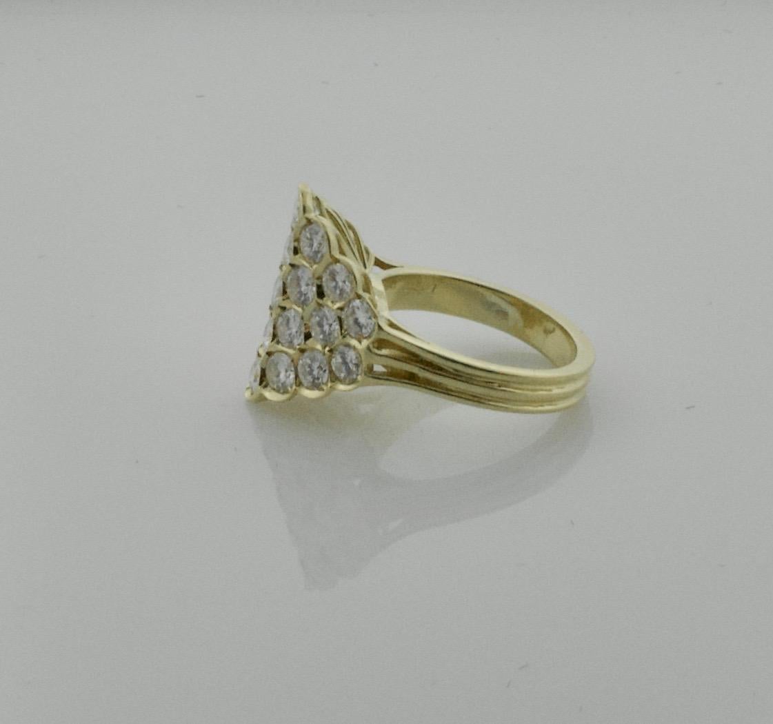 Entzückender 18 Karat Diamantring aus Gelbgold im Zustand „Hervorragend“ im Angebot in Wailea, HI