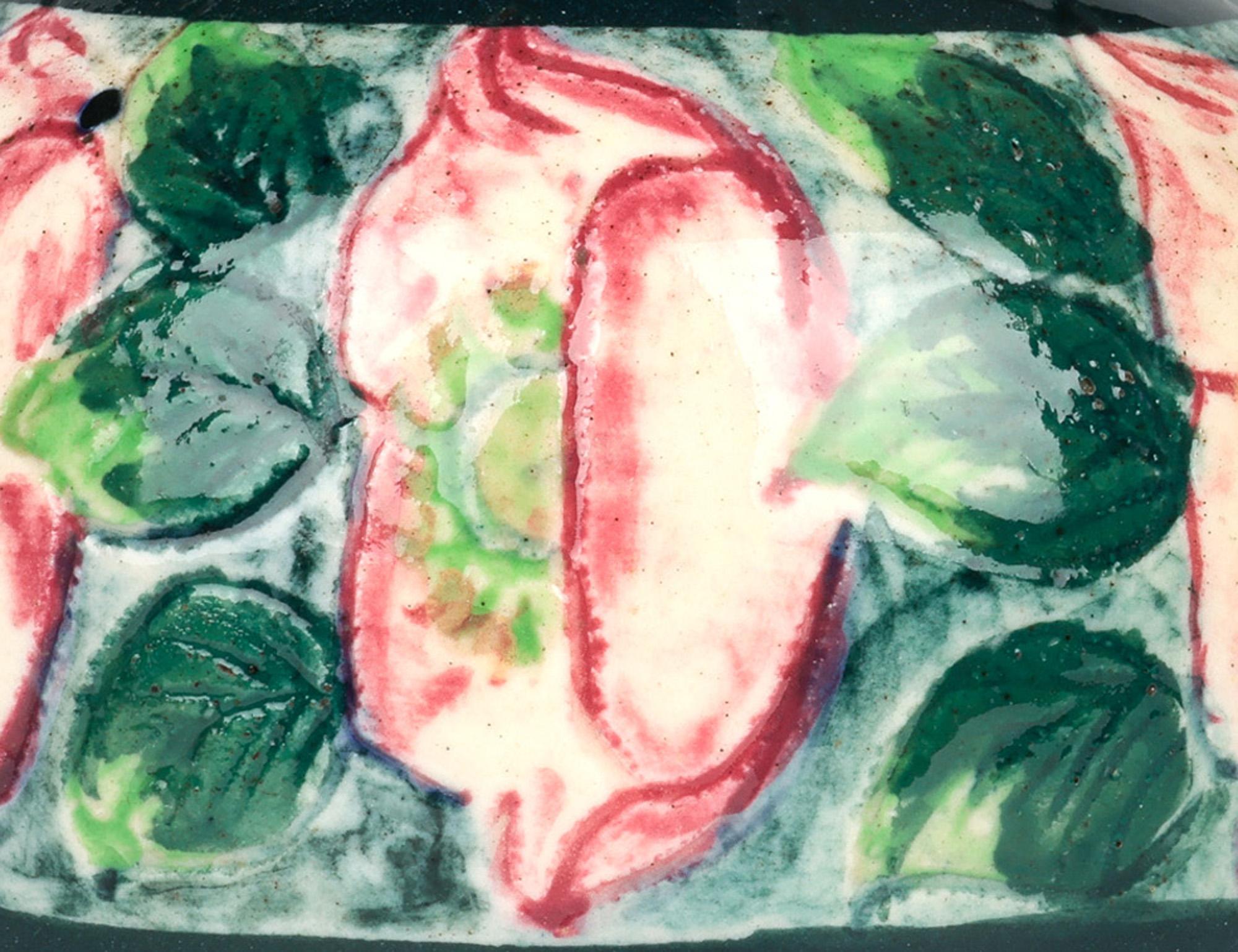 Delightful Art Deco Miniature Mohn gemalt Kunst Keramik Vase (Britisch) im Angebot