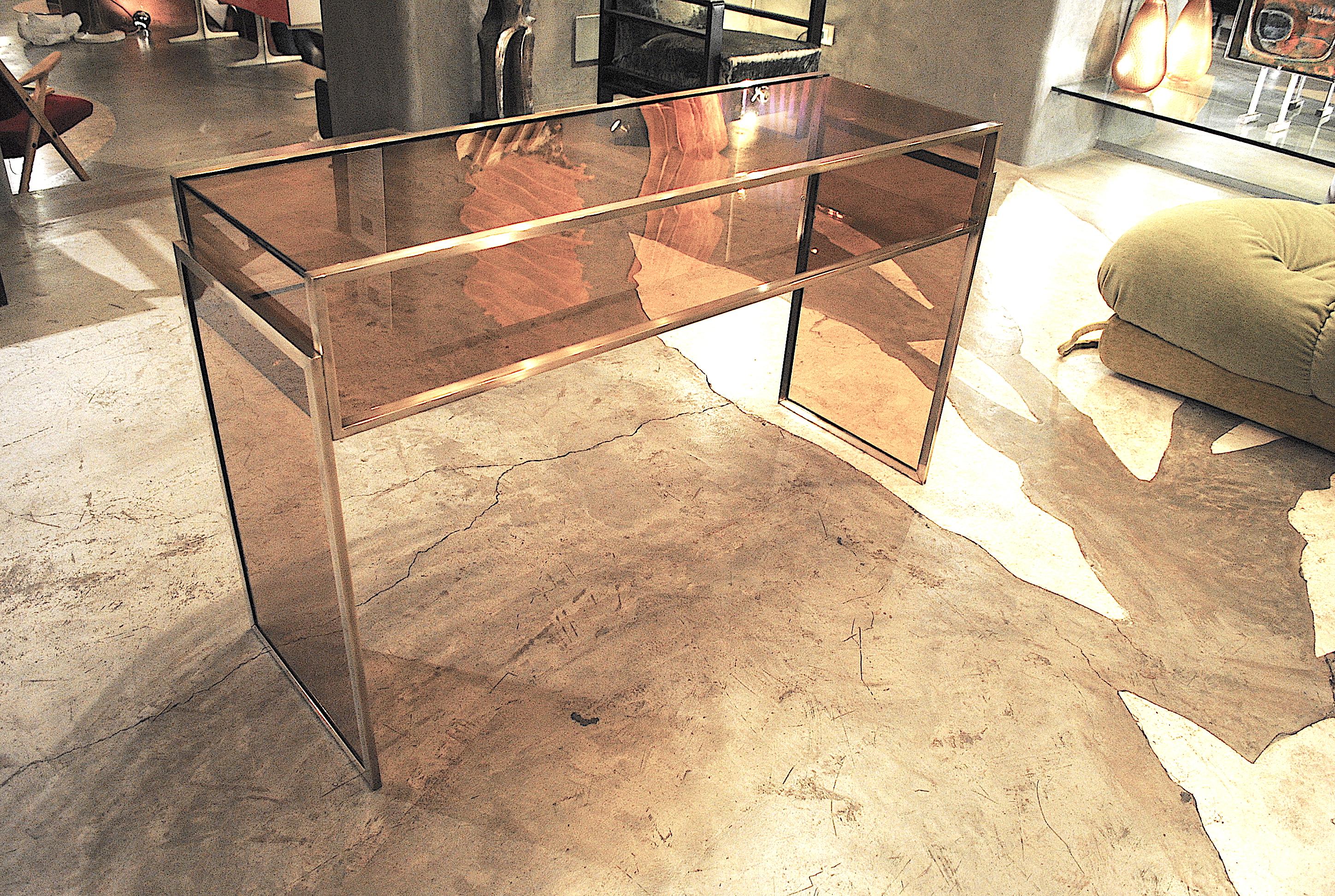 Delightful Brass Console, Italian Production of the Italian, 1970s In Good Condition In bari, IT