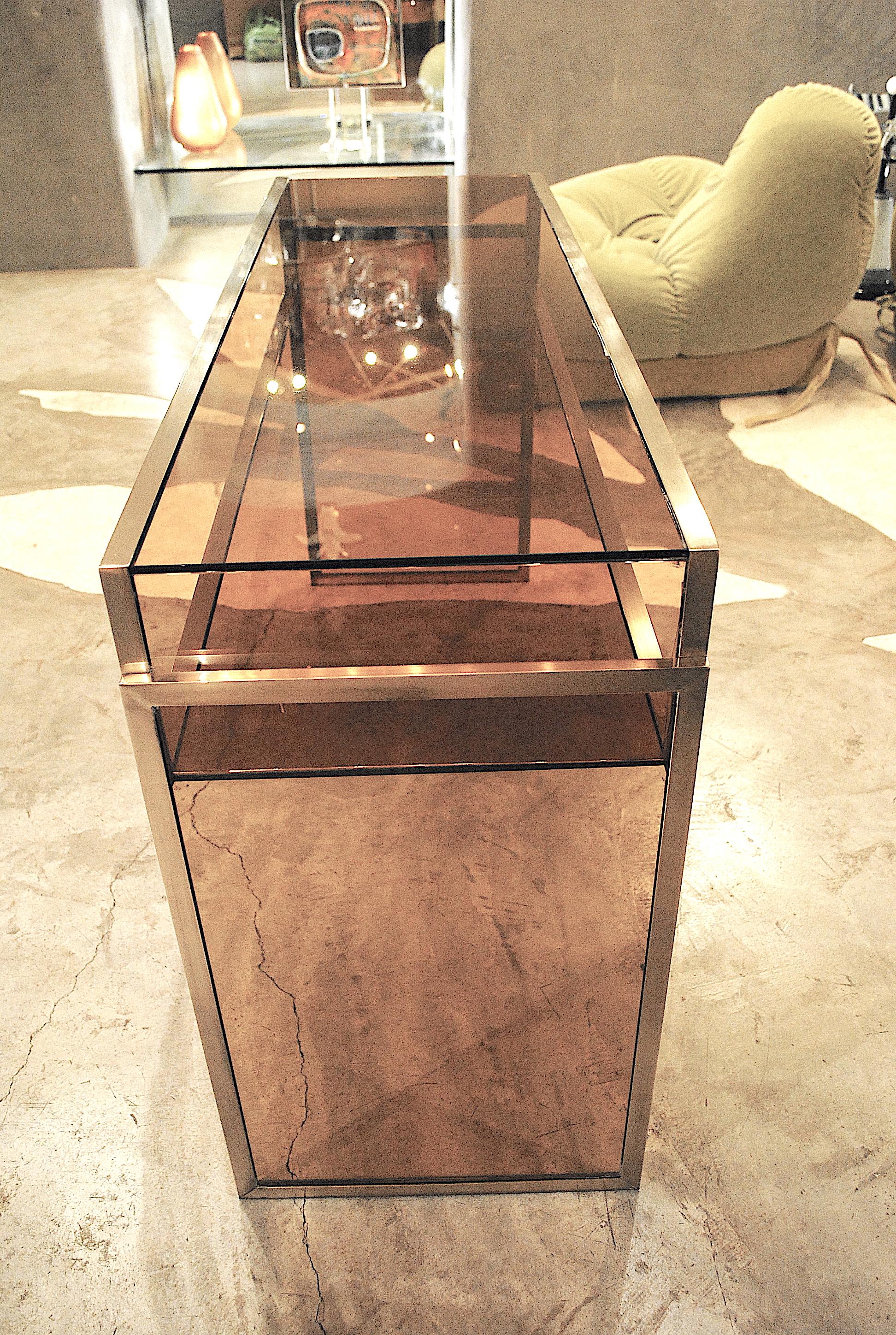 Late 20th Century Delightful Brass Console, Italian Production of the Italian, 1970s