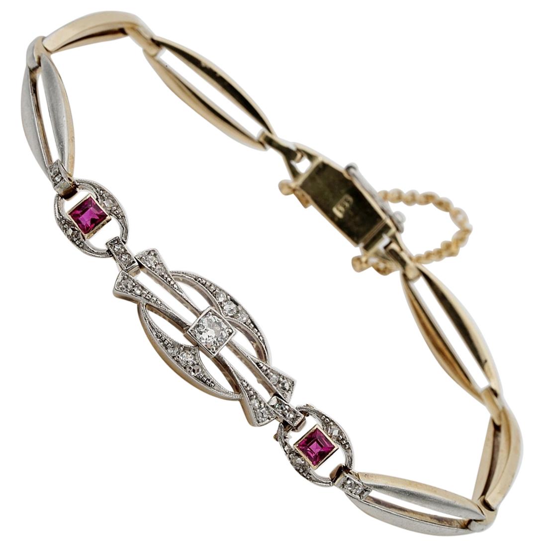 Delightful Edwardian Diamond Ruby Platinum Gold Bracelet im Angebot