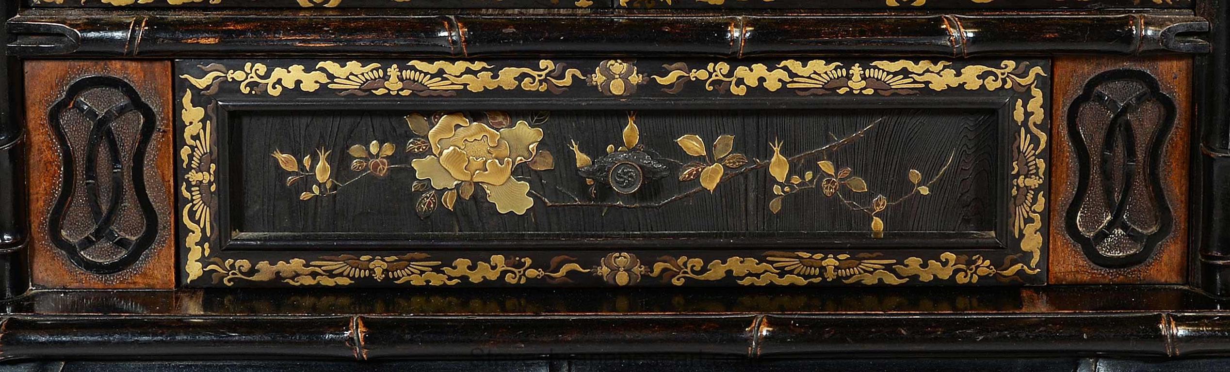 Delightful Japanese Bamboo Form Gold Lacquer Kazaridana Cabinet For Sale 9