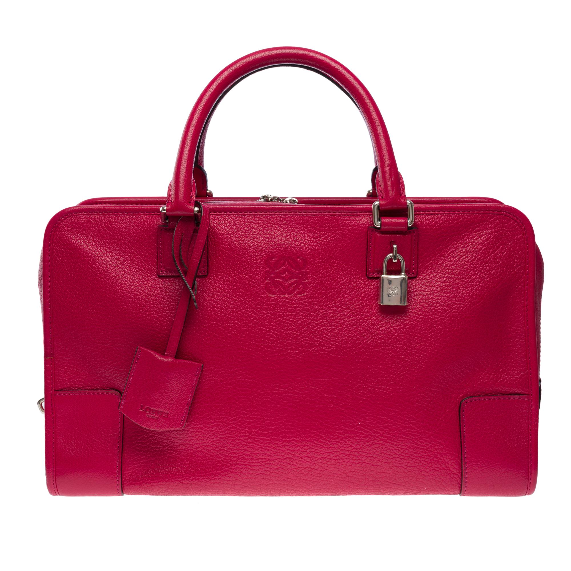 Delightful Loewe Amazona 36 (GM) handbag in red leather, SHW In Excellent Condition For Sale In Paris, IDF