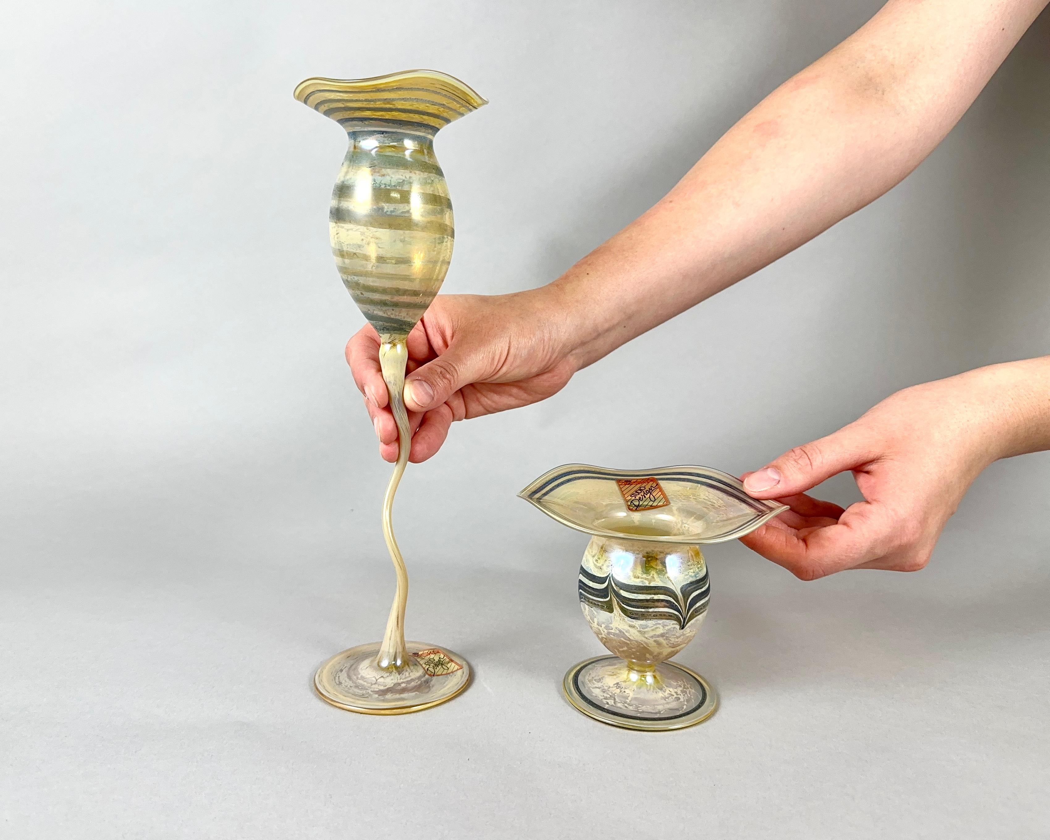 Magnifiques vases en verre de Murano soufflé à la bouche. Fabriqués par Joska Studio Design/One, Bodenmais, Allemagne.

Il est accompagné de son Label d'origine.

Le vase de Joska Design/One n'est pas seulement un récipient pour les fleurs, mais