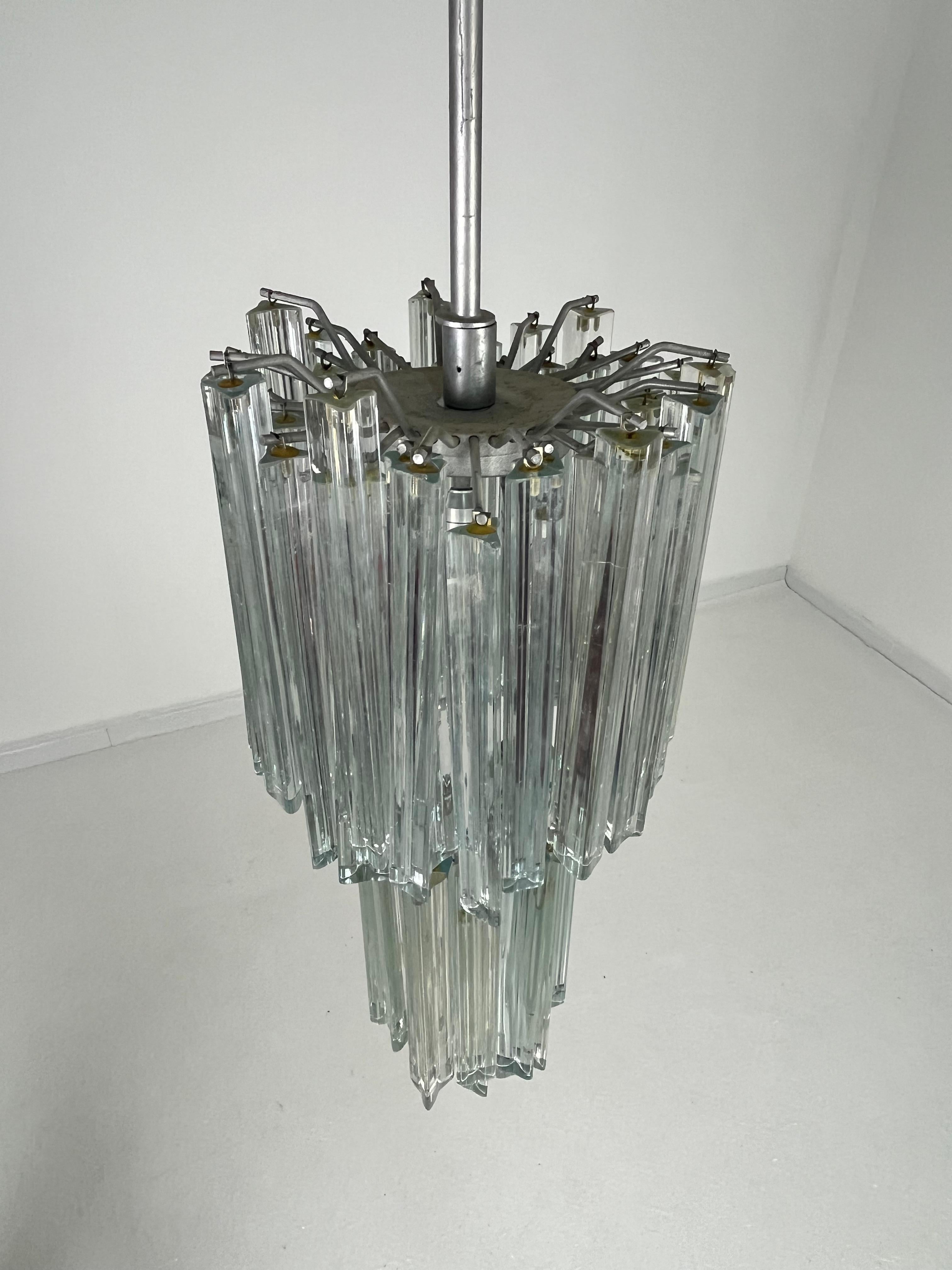 Italiano Delizioso lampadario a cascata in vetro di Murano Venini, anni '60 in vendita