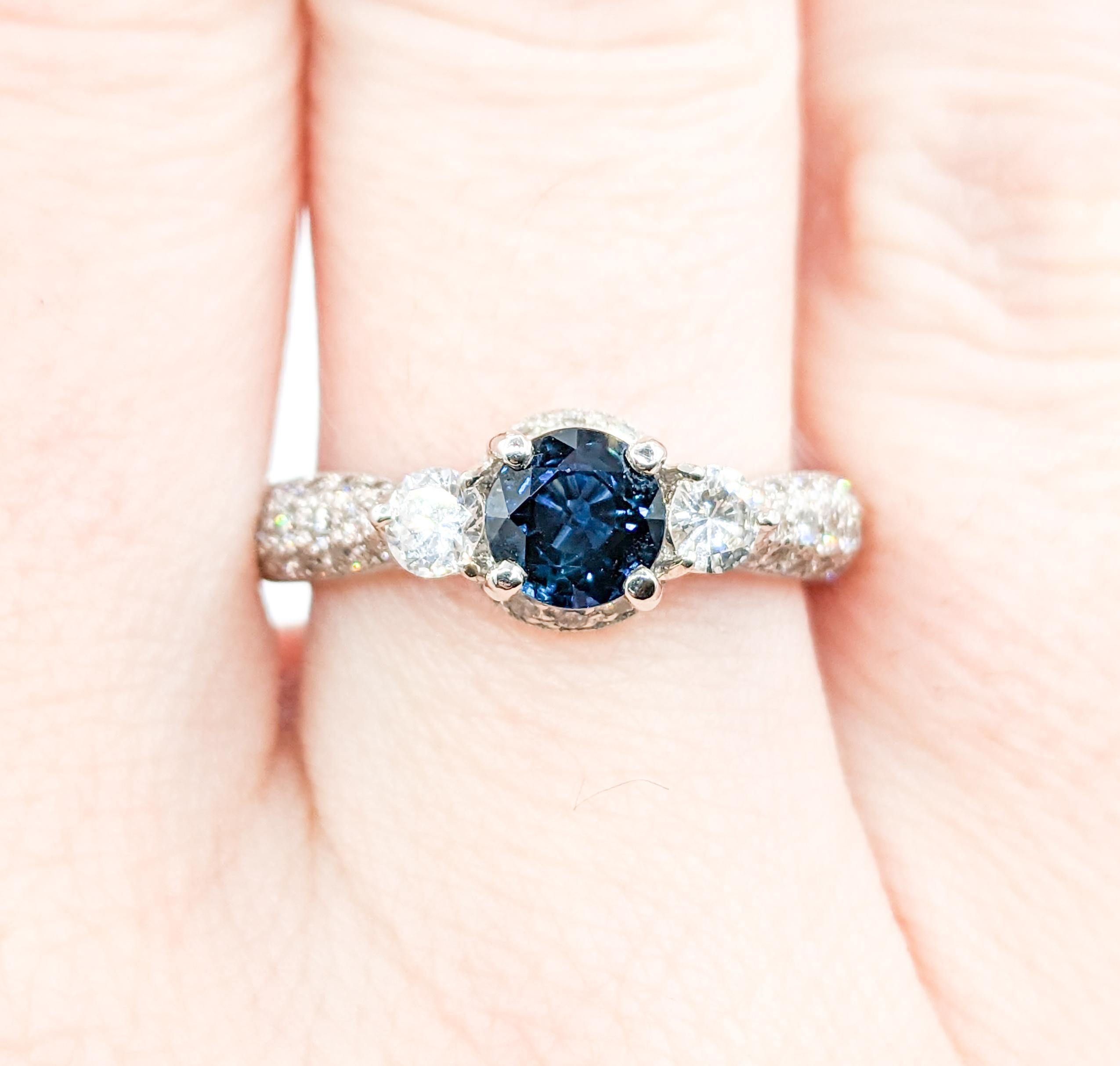 Delightful Sapphire & Diamond Engagement Ring - Platinum For Sale 3