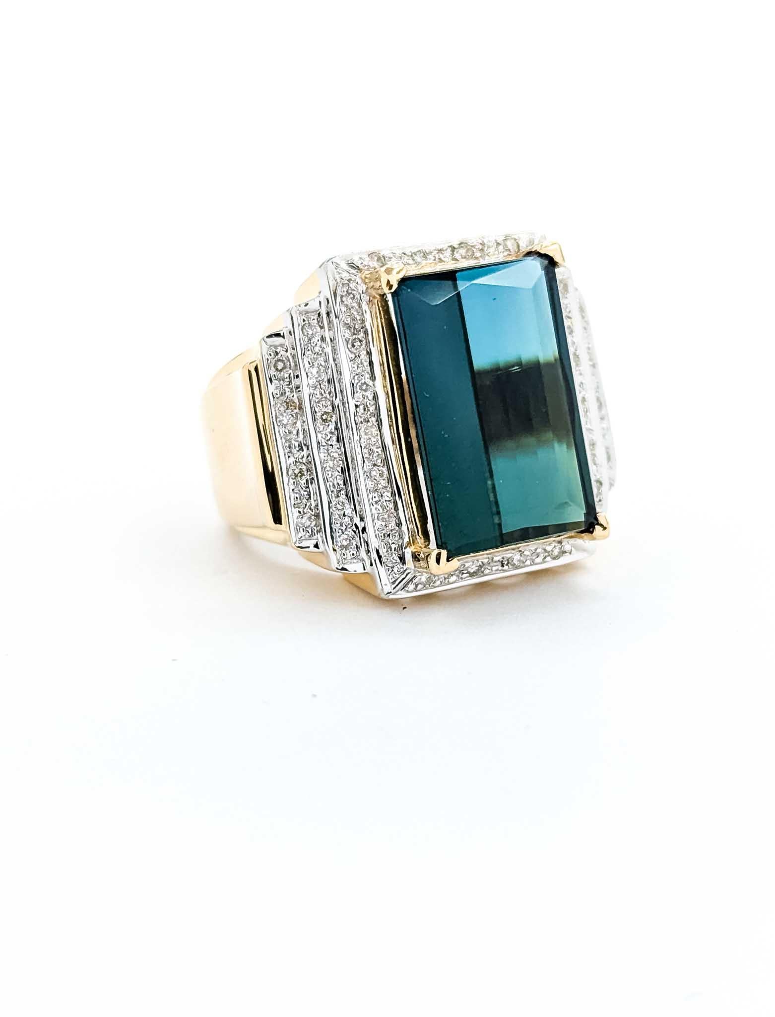 Delightful Tourmaline and Diamond Ring in 18k Yellow Gold im Angebot 1