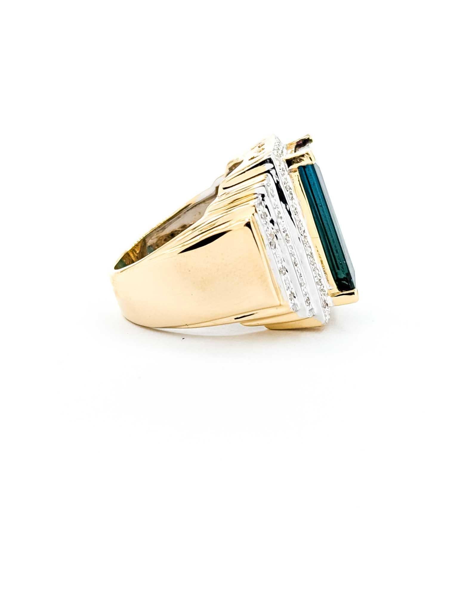 Delightful Tourmaline and Diamond Ring in 18k Yellow Gold im Angebot 2