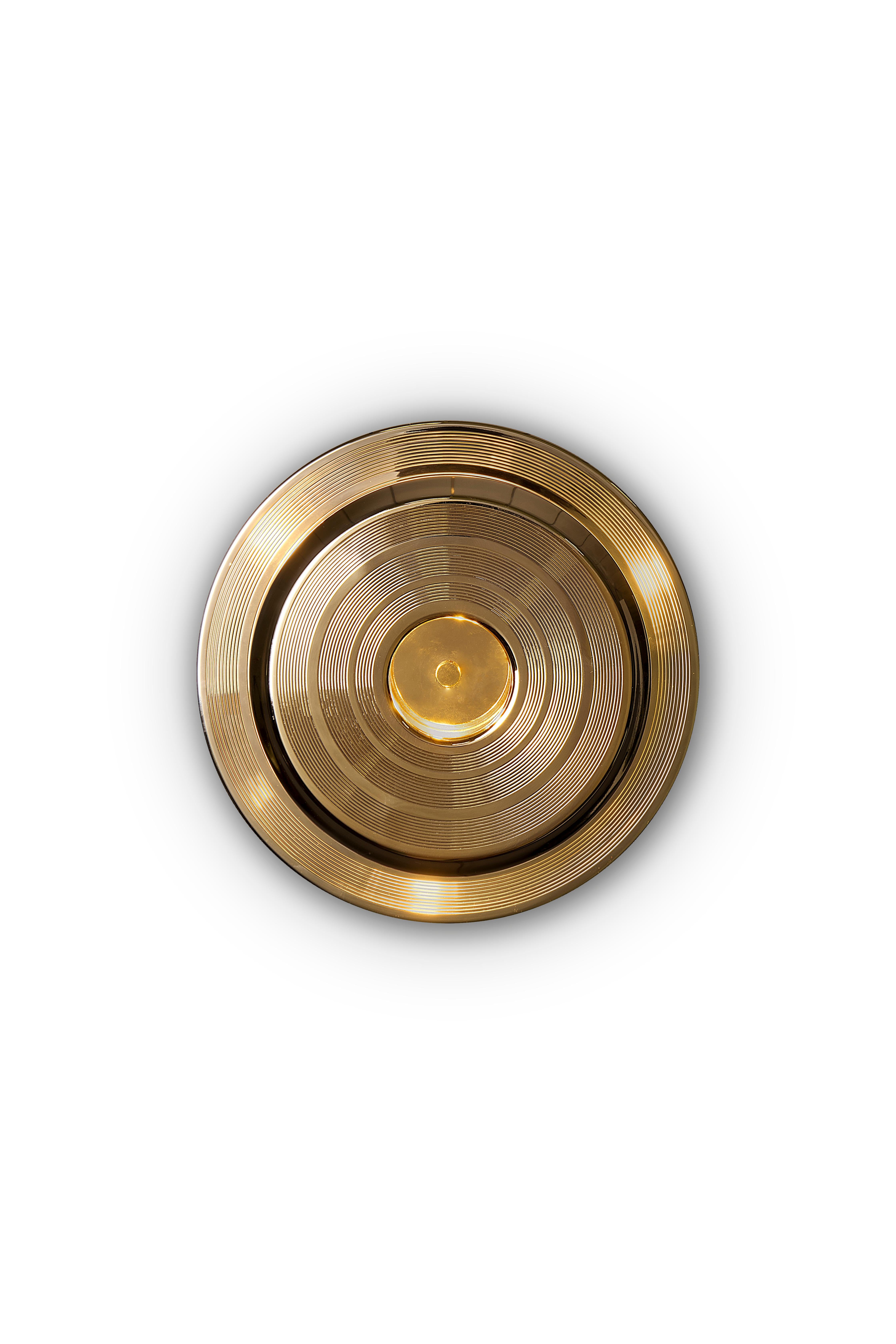 Hand-Crafted Hendrix Round Wall Light in Brass with Gold-Plated Finish For Sale