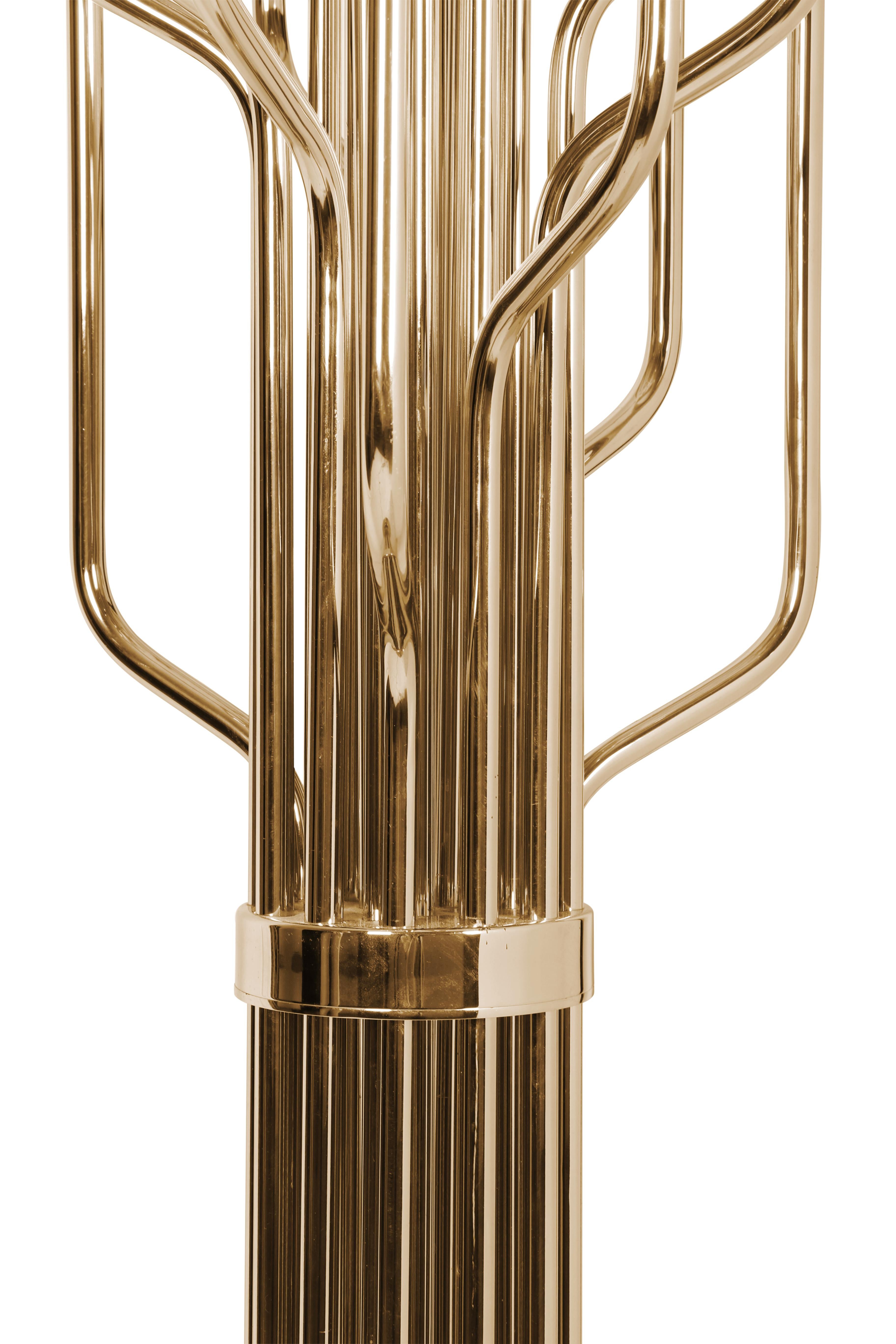 Inspired by Janis Joplin’s music “Best of The Best Gold”, Janis floor lamp recovers the golden jazz spirit of the 1960s. Covered by a golden bath, this entrance floor lamp was designed to make a powerful statement with its Mid-Century Modern design.
