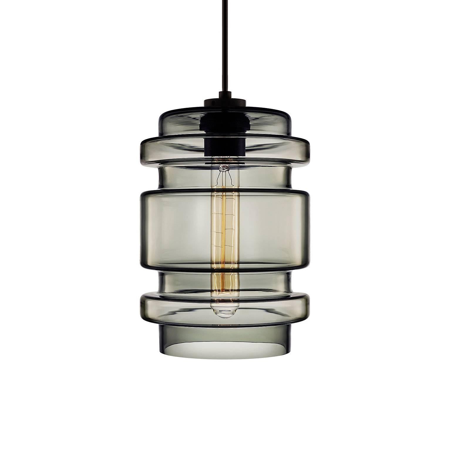 Moderno Delinea Condesa, lampada a sospensione moderna in vetro soffiato a mano, Made in USA in vendita