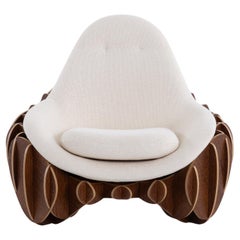 Delírios Armchair by Guto Requena - Structure gaufrée en Wood Wood