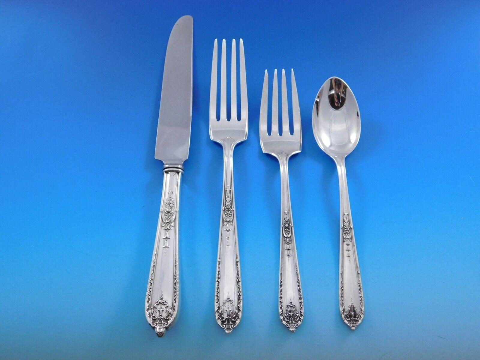 Della Robbia by Alvin Sterling Silver Flatware Set Service 87 pieces Dinner Excellent état - En vente à Big Bend, WI
