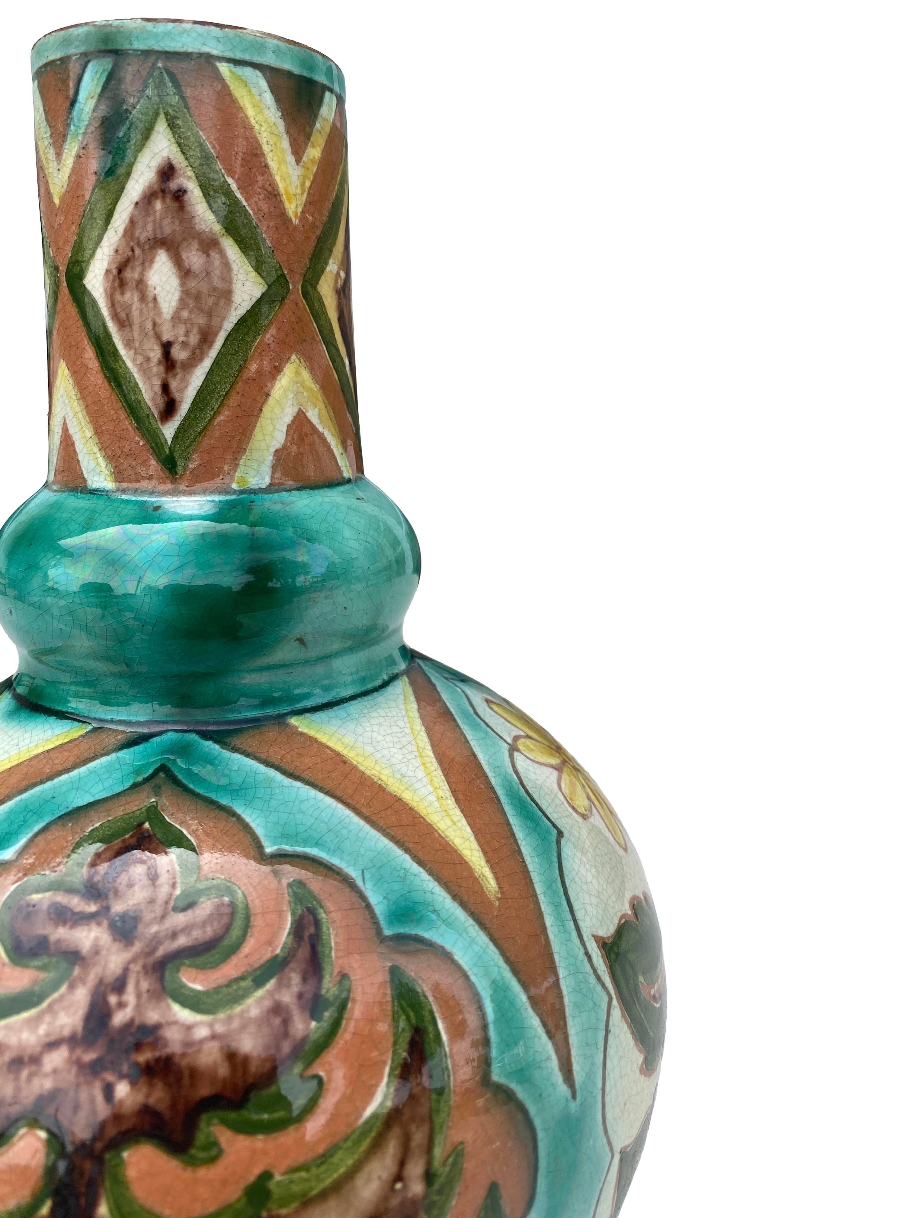 Bottiglia di Della Robbia Pottery - Dalla collezione di Ann & Gordon Getty In condizioni buone in vendita a Scottsdale, AZ