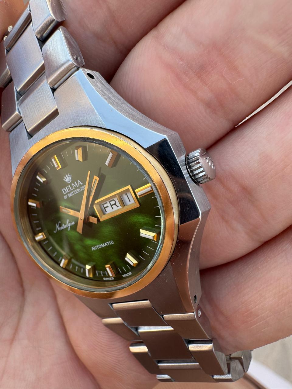 Delma Nostalgia Shimmer Greene & Greene Greene Malachite Quadrante Raro Orologio Automatico da Uomo In condizioni buone in vendita a Toronto, CA