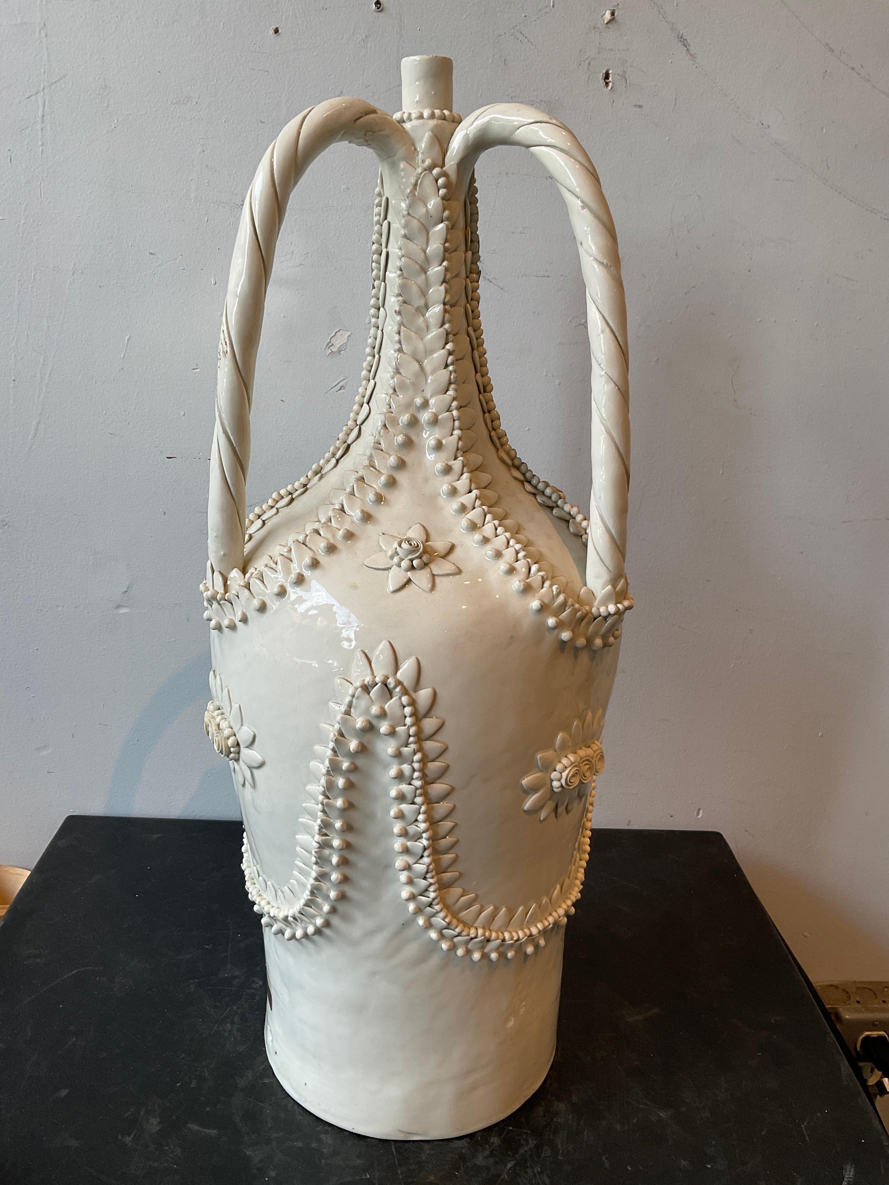 Delores De Murtas Base de Lámpara de Cerámica Blanca Floral en venta 1