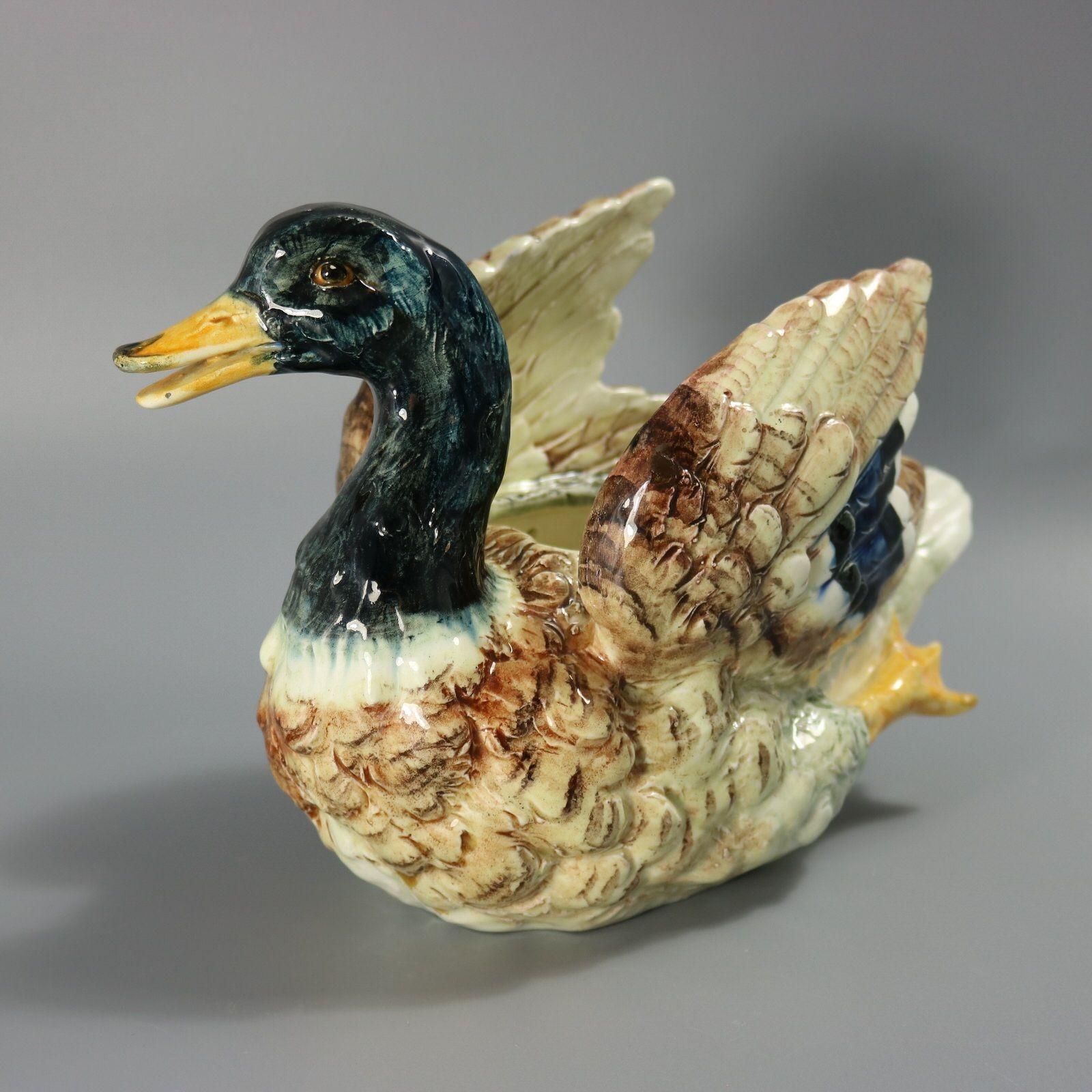 Fine XIX secolo Fioriera in maiolica Delphin Massier con anatra reale in vendita