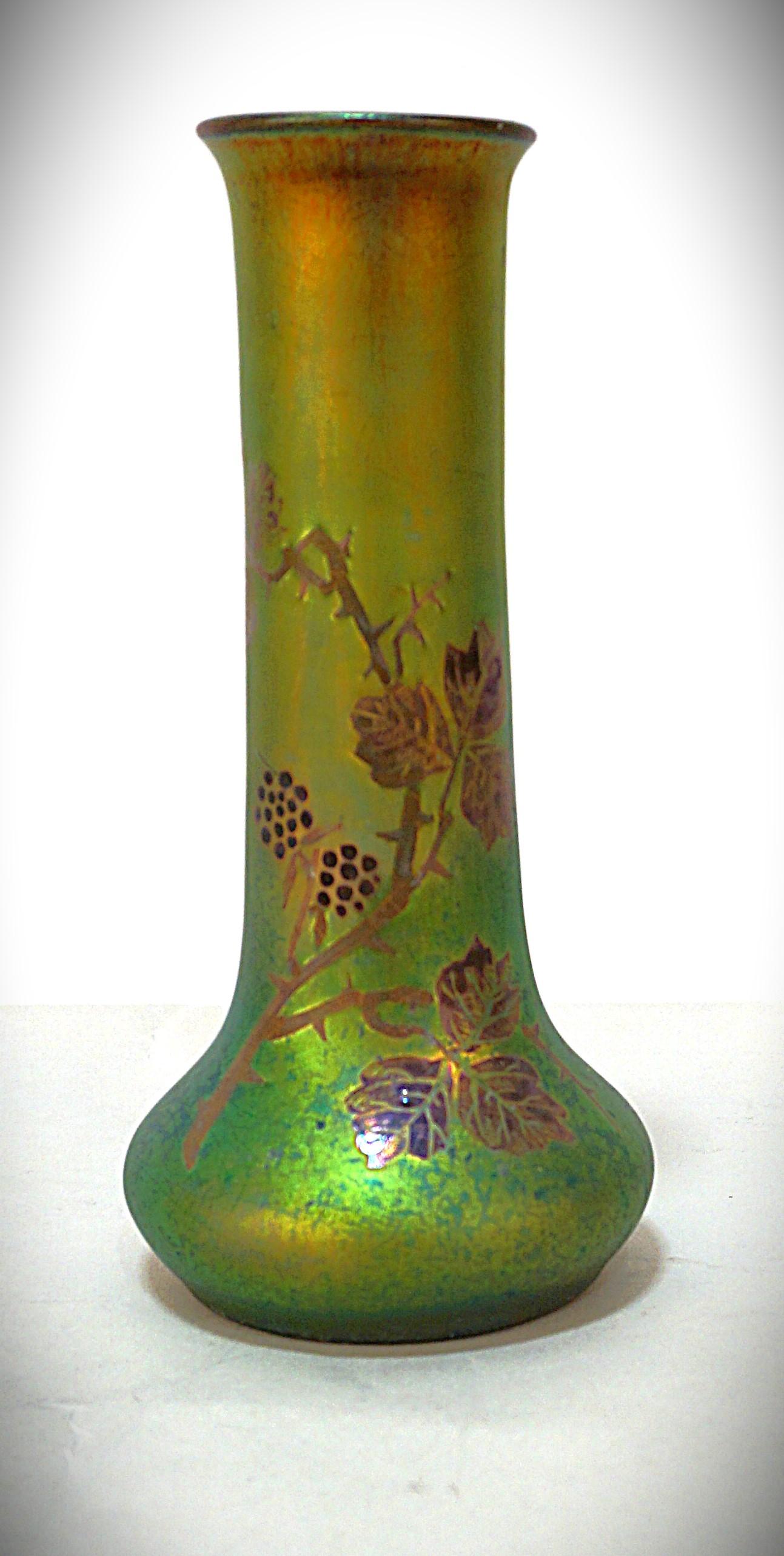Art nouveau Vase en céramique émaillée lustrée de style Delphin Massier