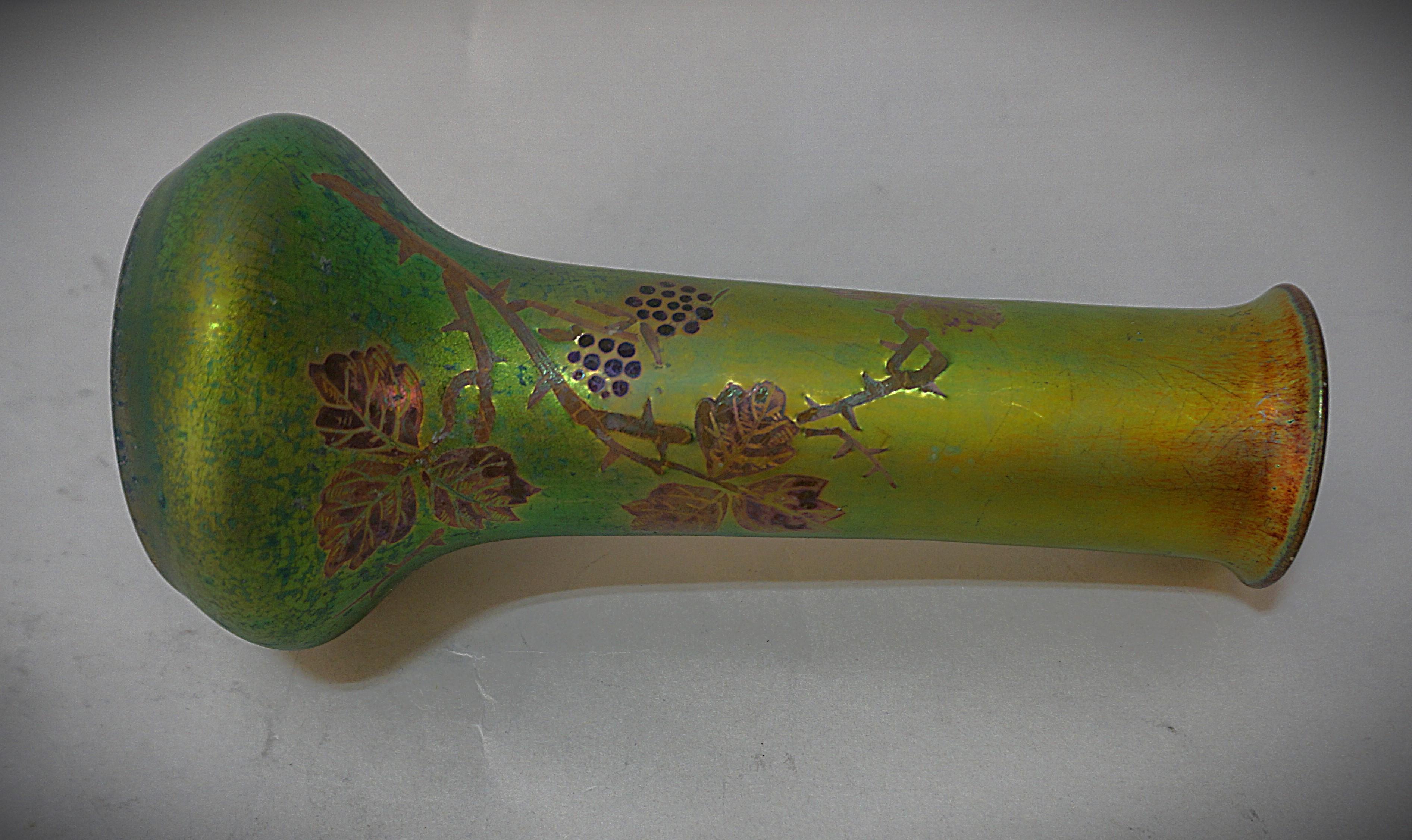 Vase en céramique émaillée lustrée de style Delphin Massier Bon état à Fairfax, VA