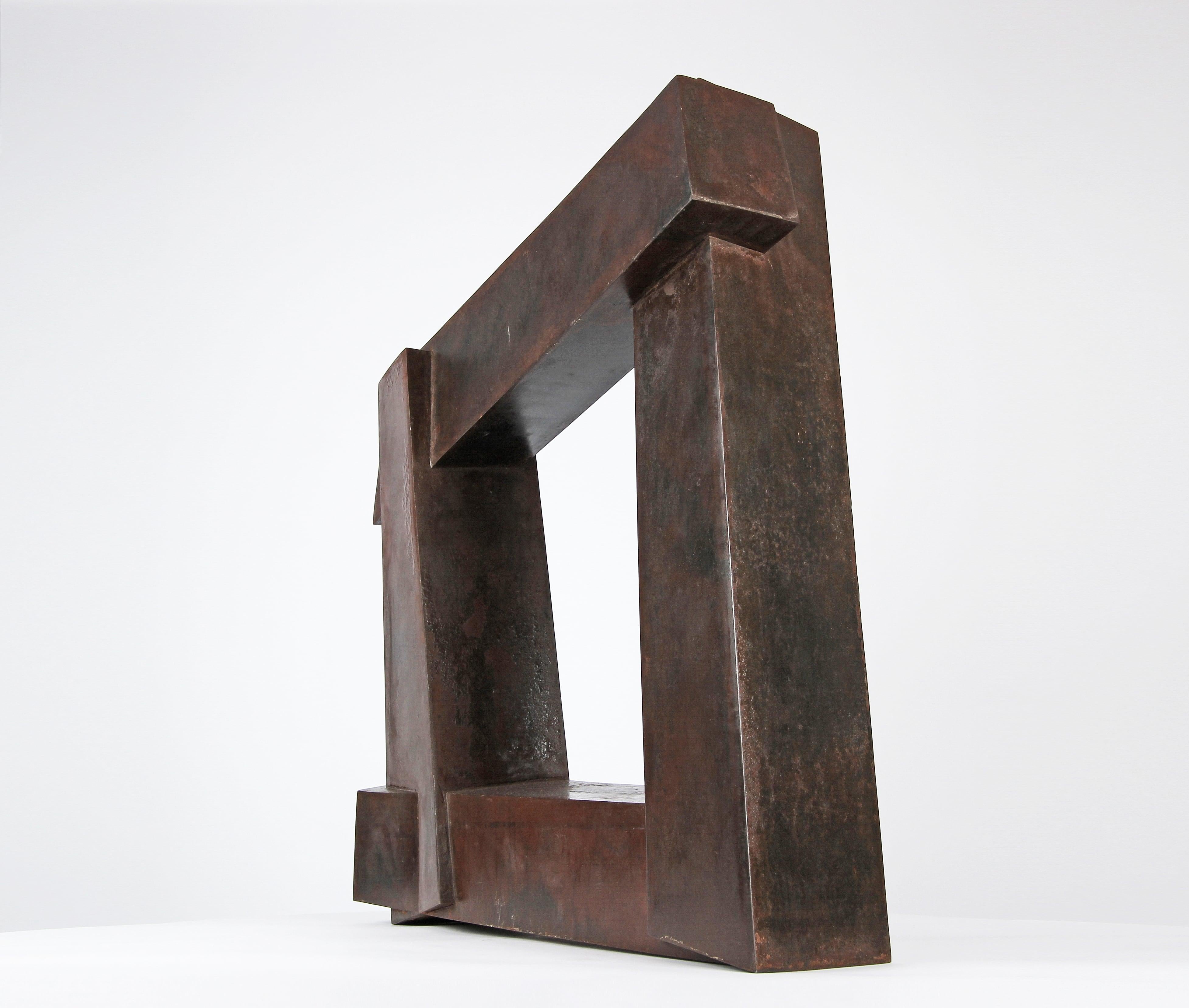 Arch II von Delphine Brabant – Abstrakte Stahlskulptur, einzigartiges Werk im Angebot 2