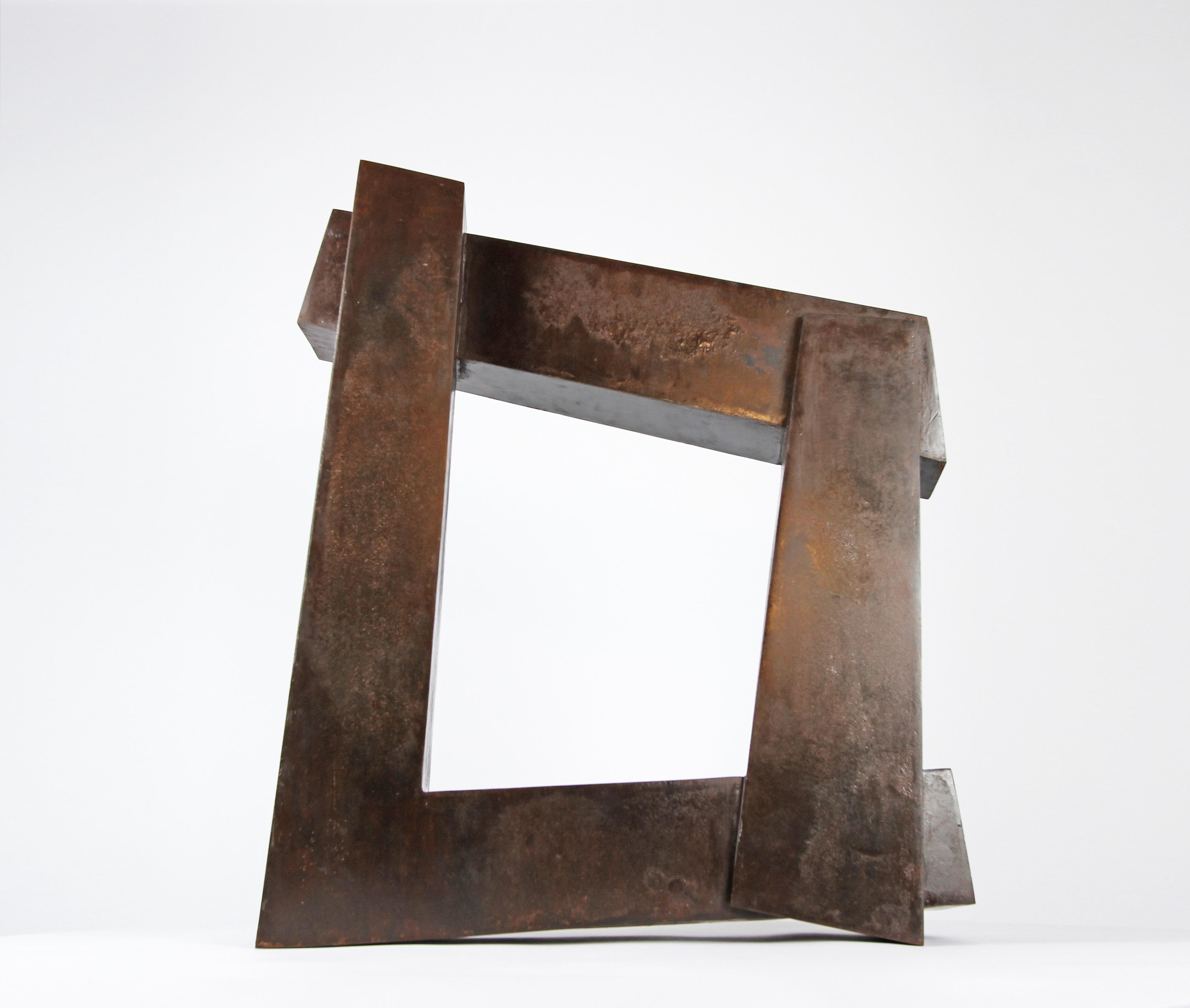Sculpture abstraite en acier Arch II de Delphine Brabant, œuvre unique en vente 5