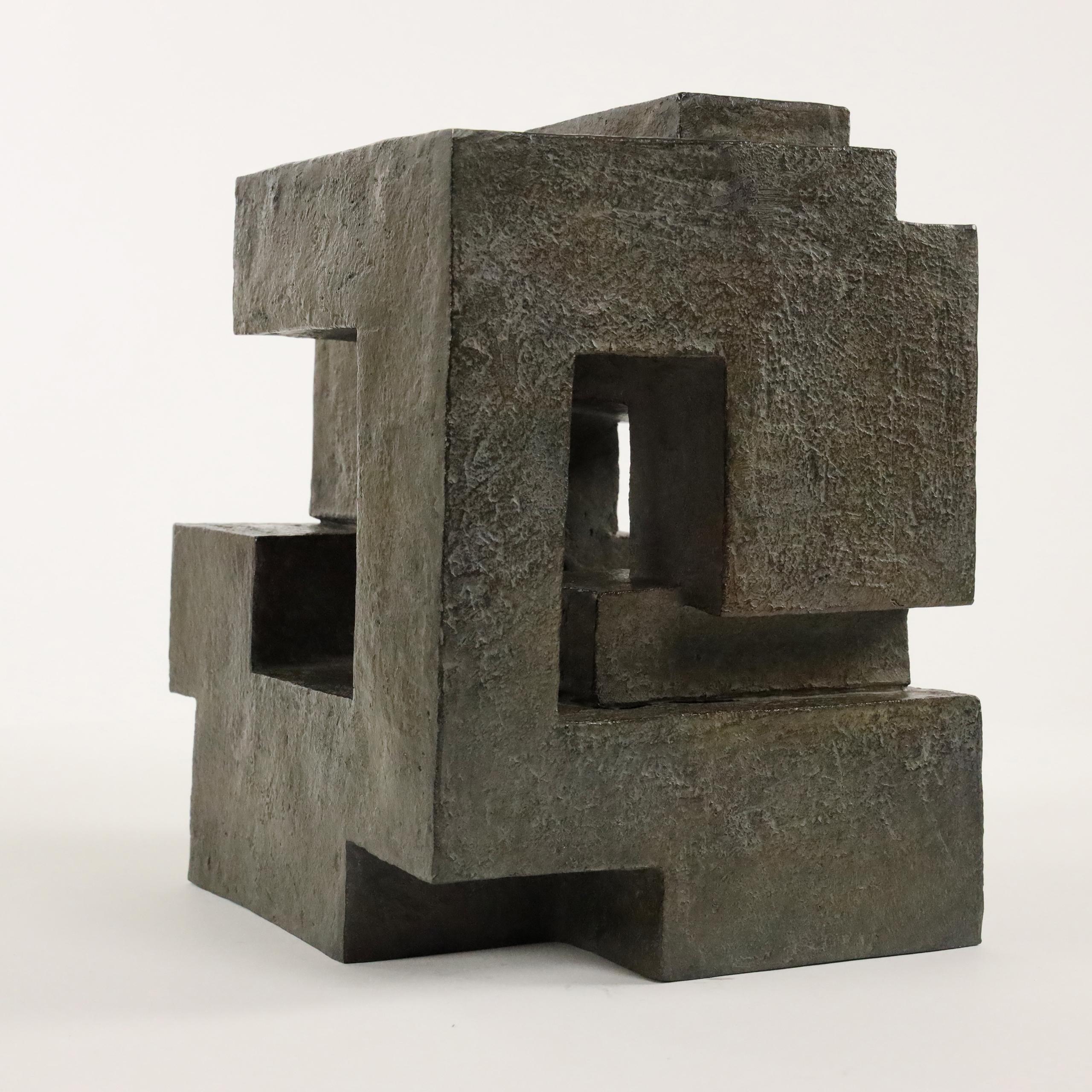 Block VIII di Delphine Brabant - Scultura astratta in bronzo, geometrica, nera 6