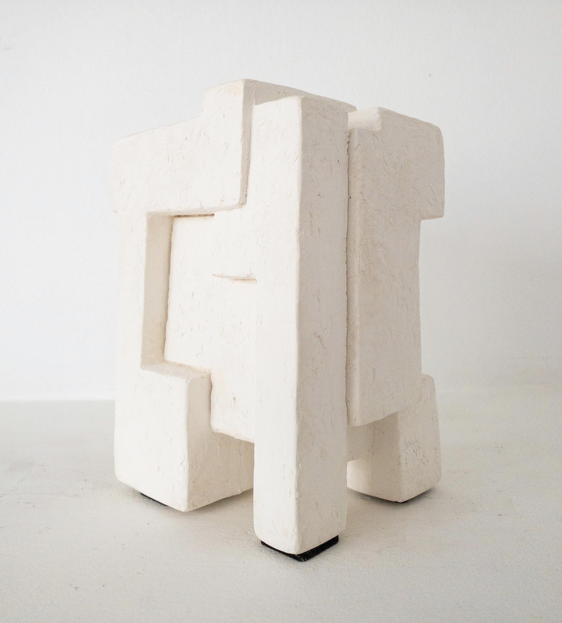 Block XI by Delphine Brabant - Abstract geometric sculpture, plaster, balance en venta 9