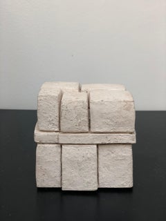 Ensemble IV, plaster by D. Brabant - Small Geometric Bookshelf Sculpture, White