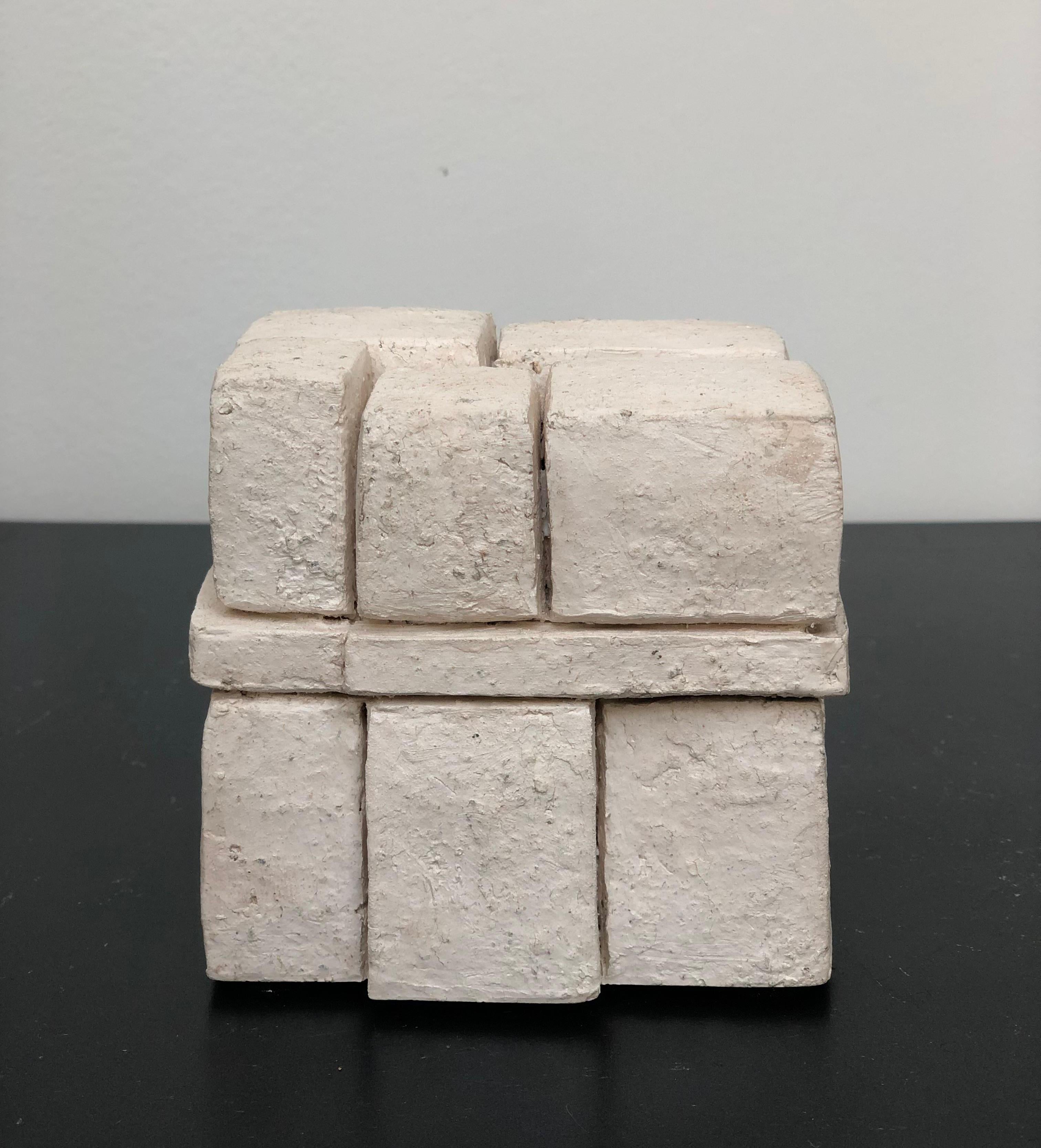 Delphine Brabant Abstract Sculpture - Ensemble IV, plaster by D. Brabant - Small Geometric Bookshelf Sculpture, White