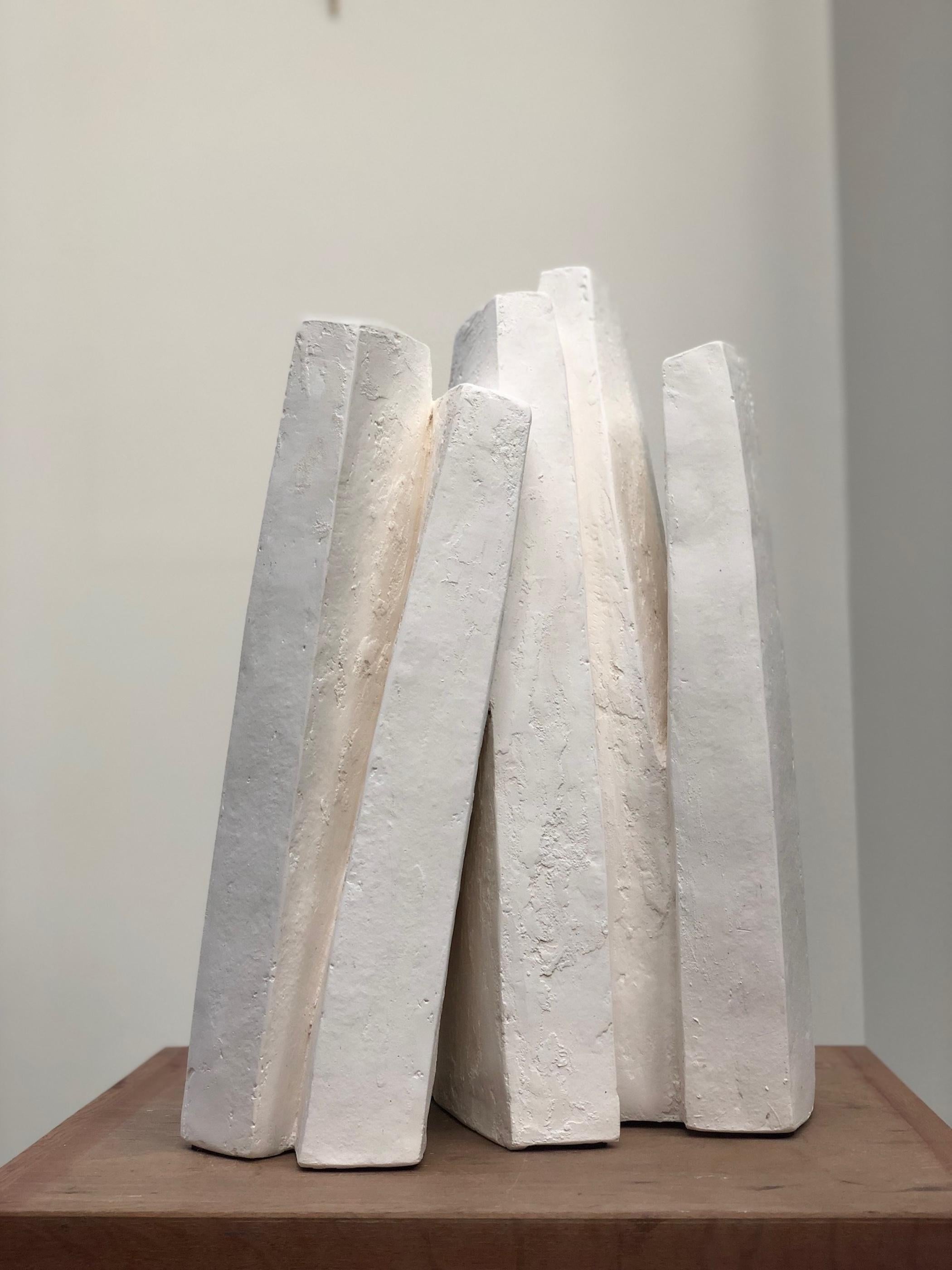 Ensemble, Plaster by Delphine Brabant - Vertical Abstract Sculpture, White