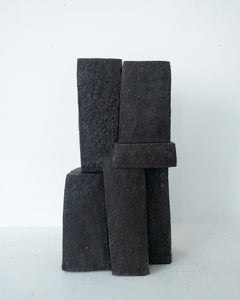 Union III di Delphine Brabant - scultura astratta in terracotta, che si intreccia