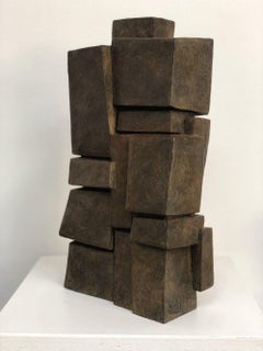 Unité I de Delphine Brabant, sculpture géométrique abstraite en bronze, équilibre, forme
