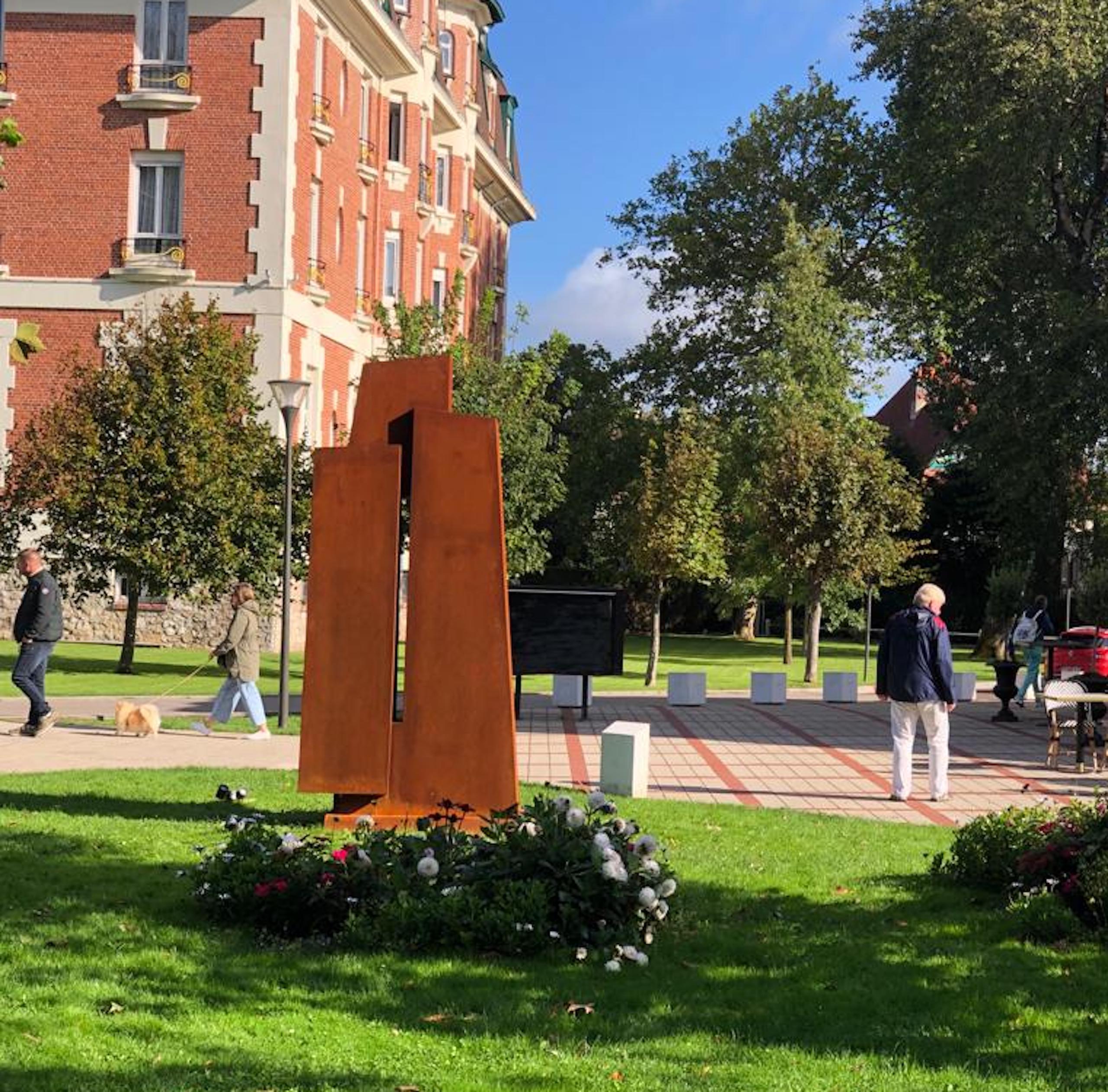 Unity II by Delphine Brabant - Abstract sculpture, corten steel, monumental For Sale 3