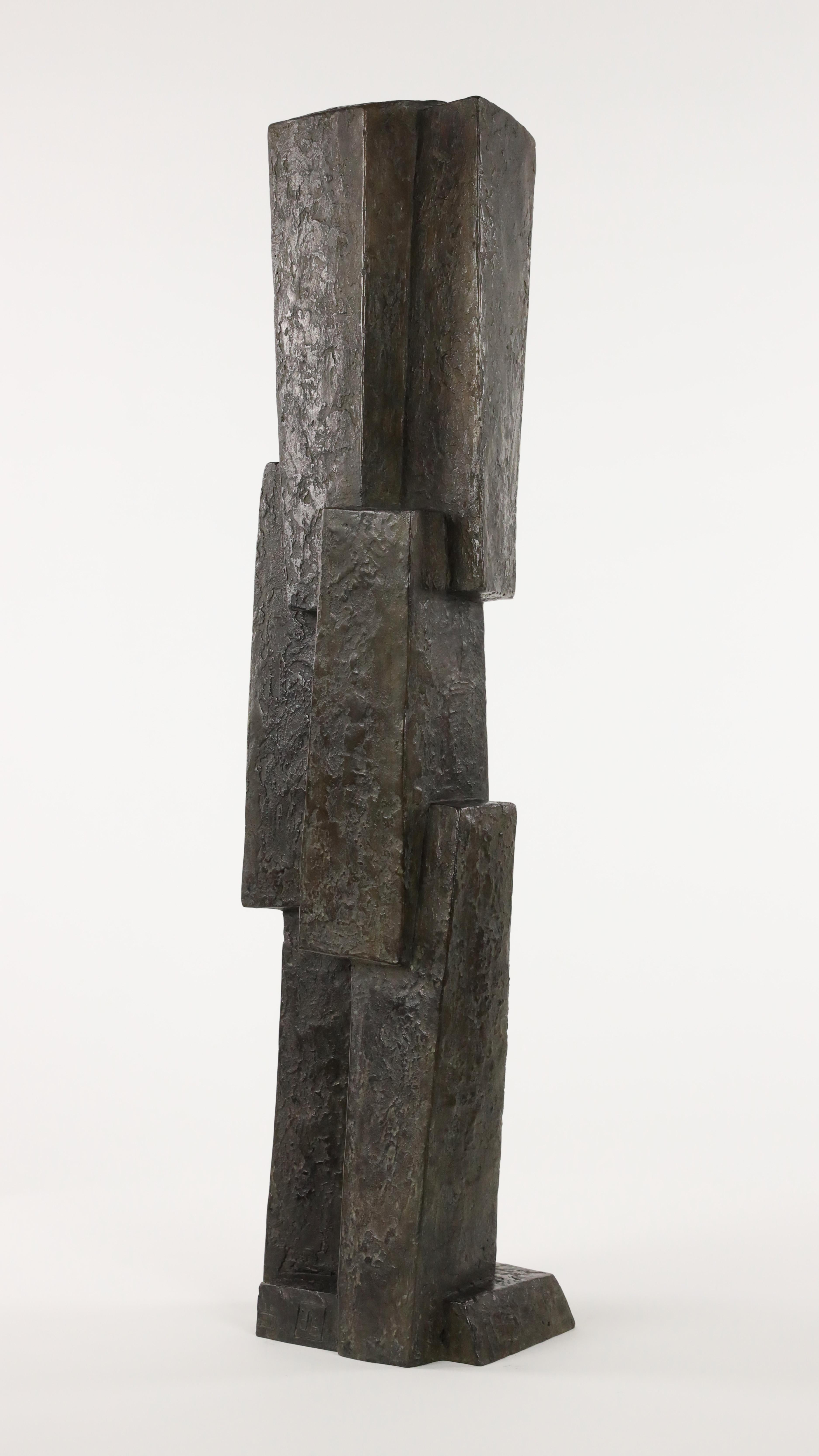 Unity III de Delphine Brabant - Sculpture géométrique abstraite, colonne en bronze en vente 5