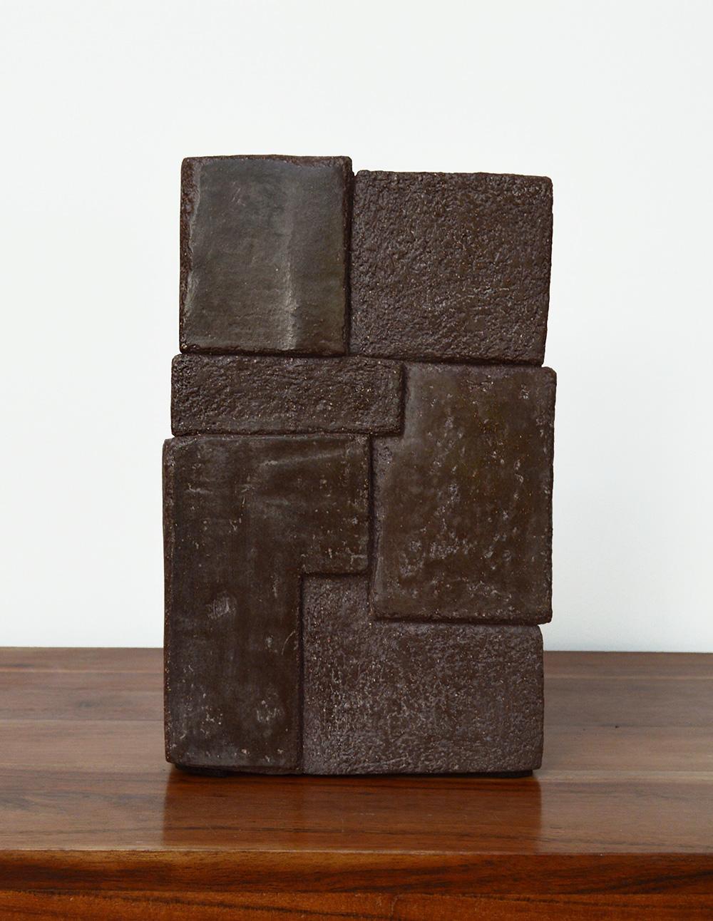 Unity V by Delphine Brabant - Abstract geometric sculpture, terracotta, brown en vente 4