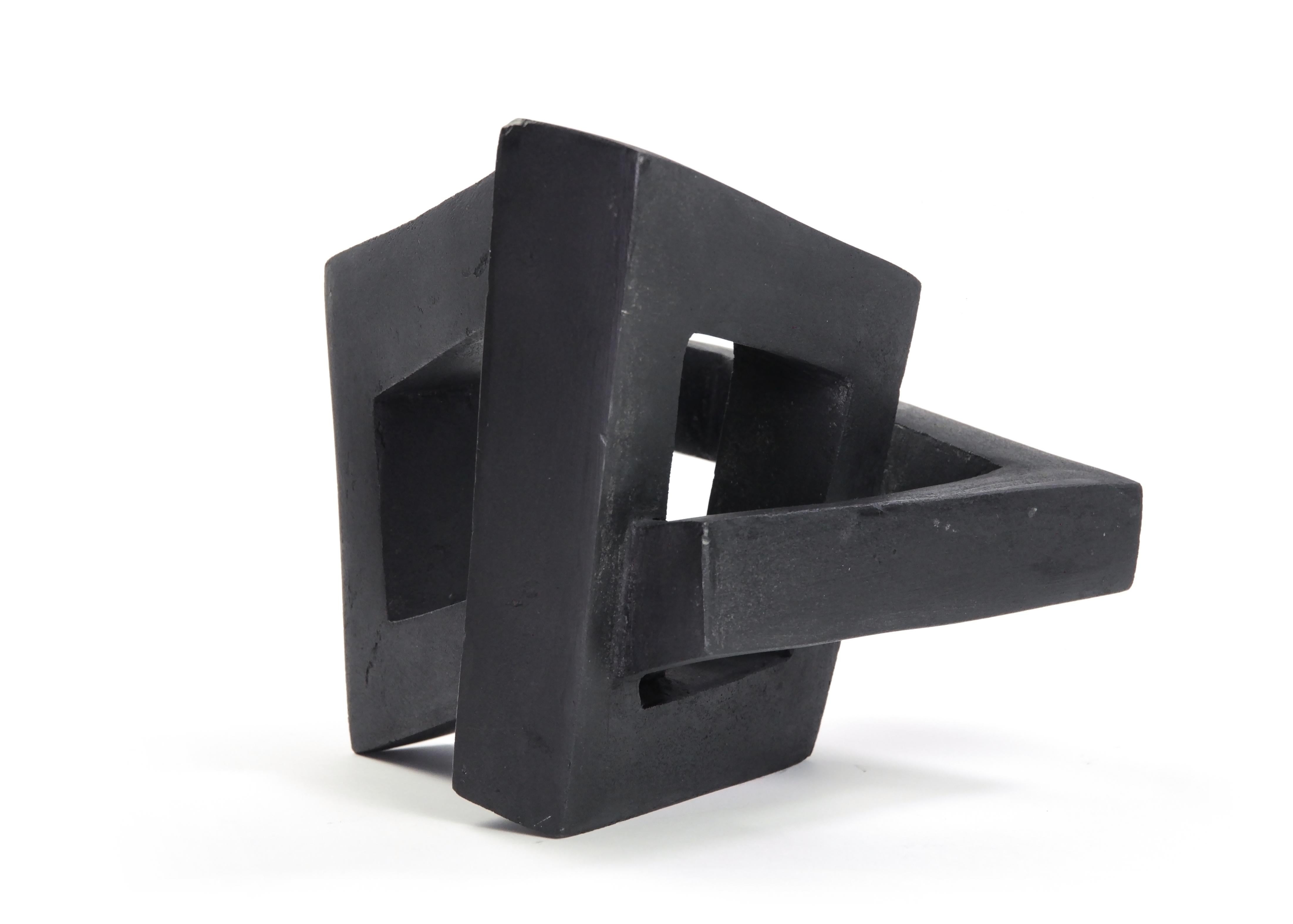 Variation III by Delphine Brabant - Abstract geometric resin sculpture For Sale 4