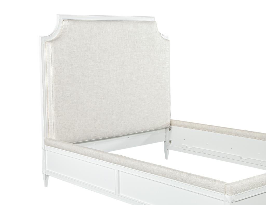 Cadre de lit Queen Size de Delphine par Baker Furniture en vente 6