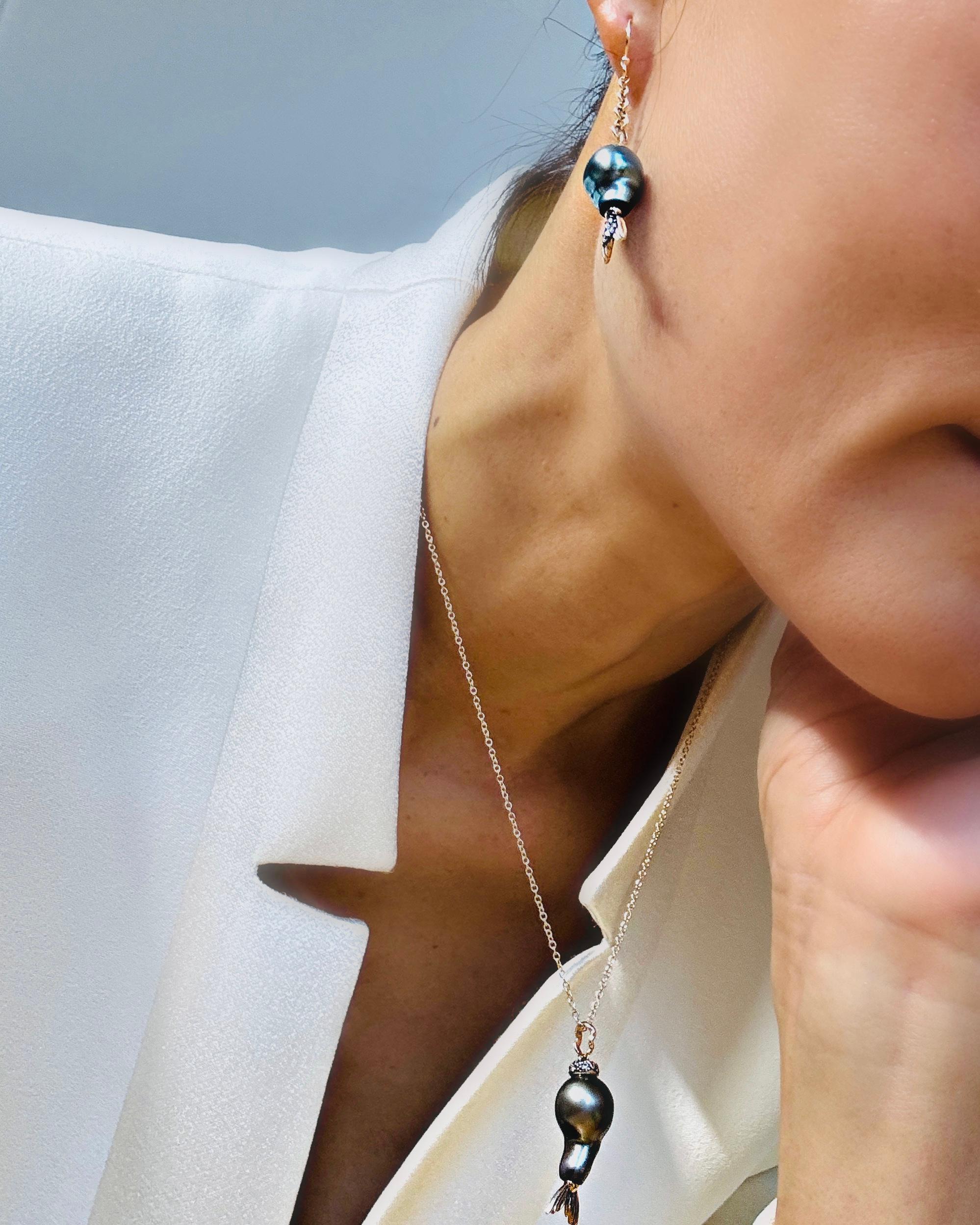 Ciondolo Delphine con perle barocche di Tahiti e diamanti in oro 14k In condizioni Nuovo in vendita a Long Island City, NY