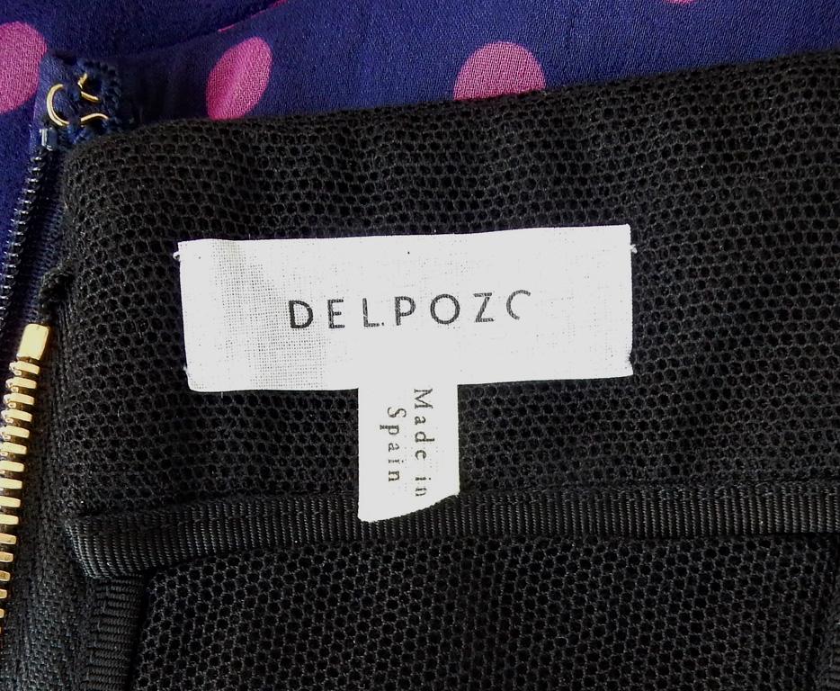 Delpozo Dreamy Ein-Schulter-Kleid aus dramatischem Seidenchiffon mit Tupfen im Angebot 5